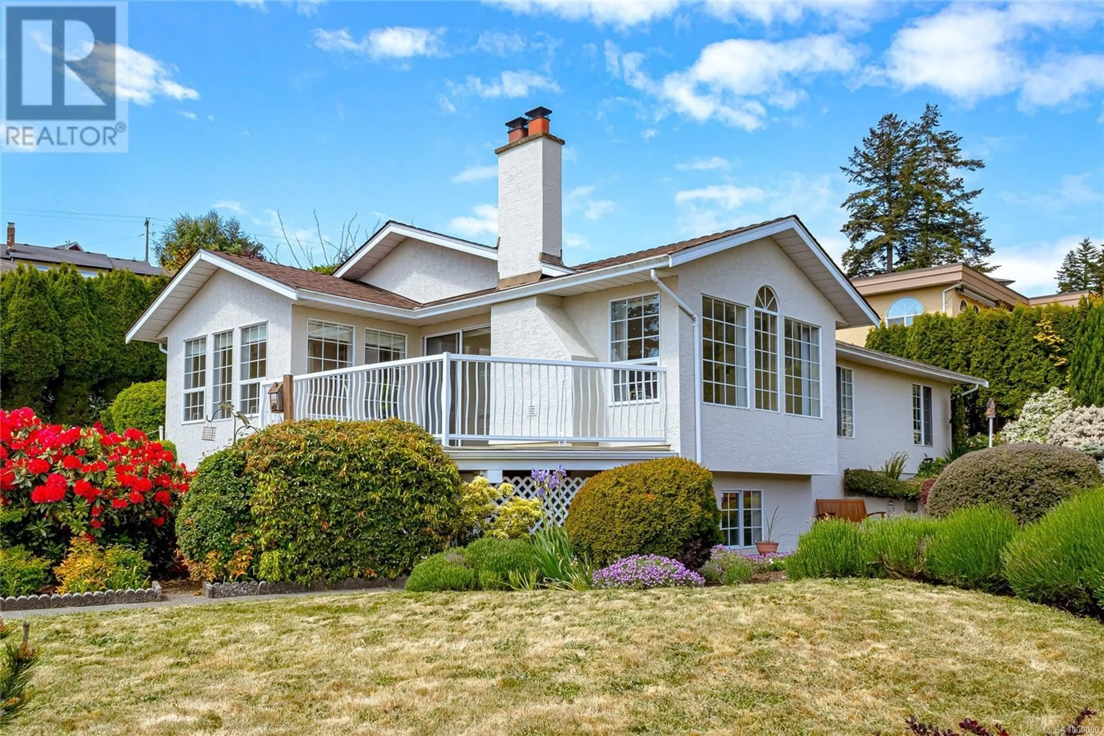 Home with vinyl exterior material, unknown for 3304 CROWHURST PLACE, Colwood British Columbia V9C3S9