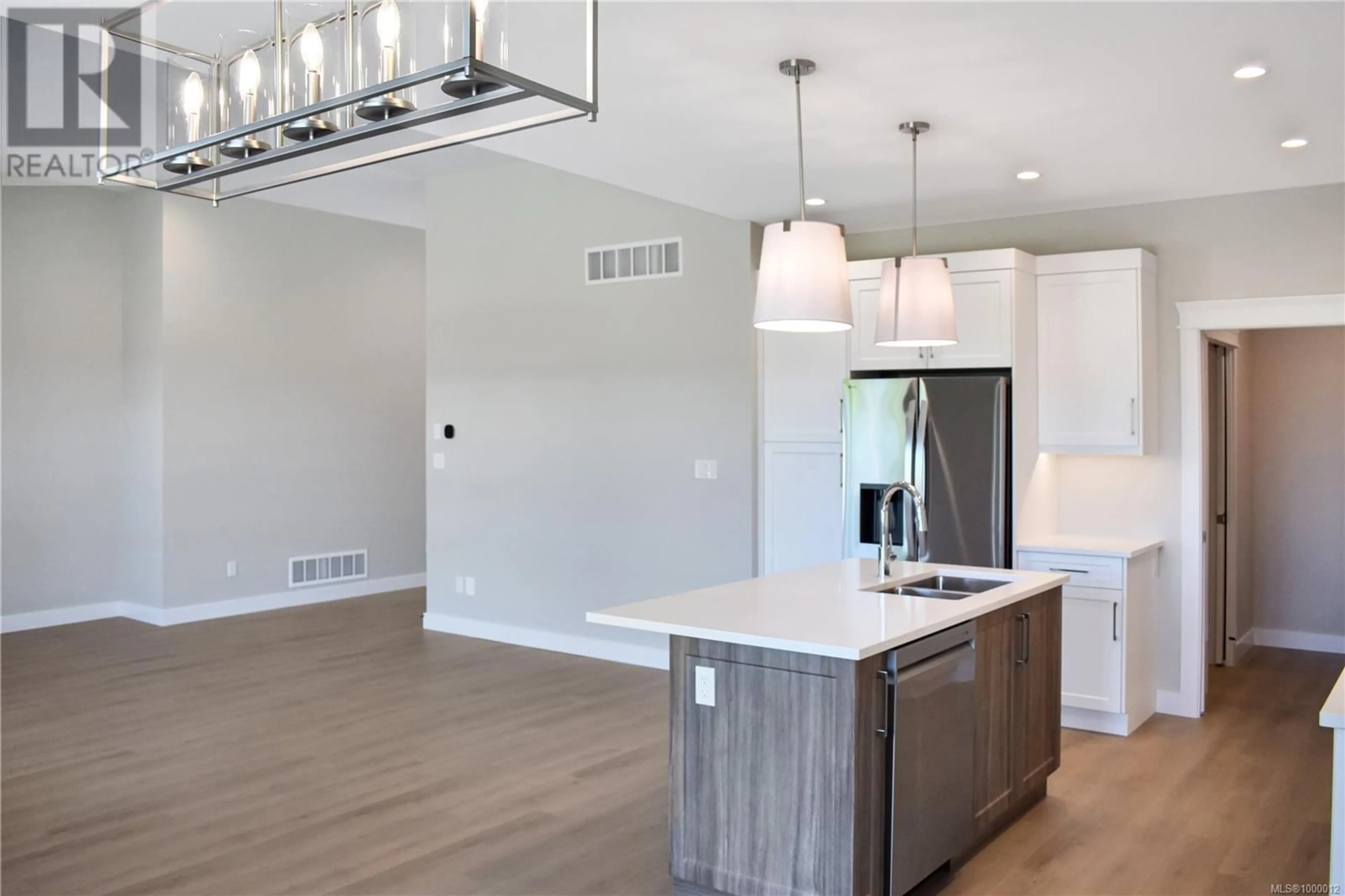 Open concept kitchen, unknown for 275 WALWORTH ROAD SOUTH, Campbell River British Columbia V9W0A8
