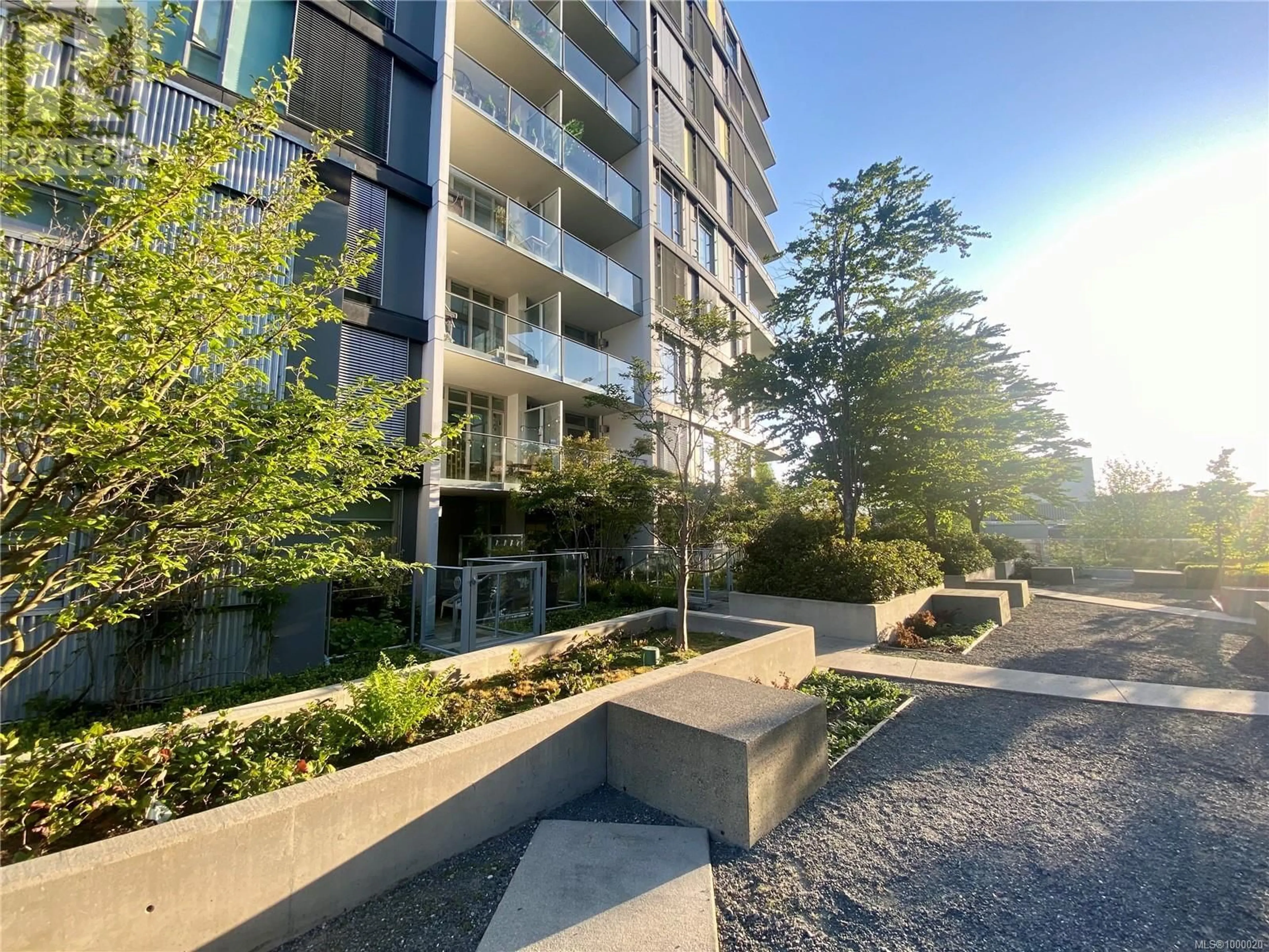Unknown for 111 - 379 TYEE ROAD, Victoria British Columbia V9A0B4