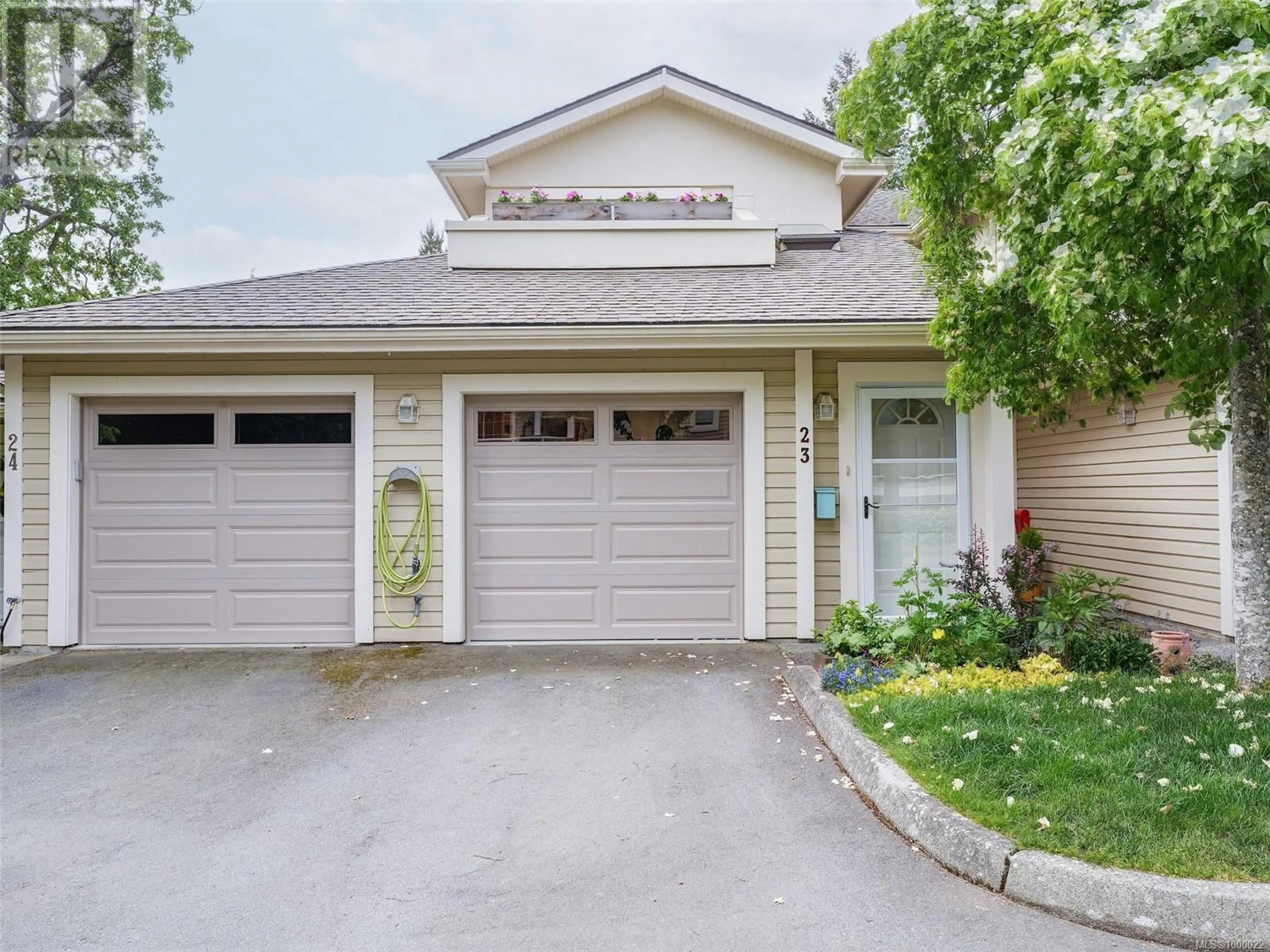 Unknown for 23 - 850 PARKLANDS DRIVE, Esquimalt British Columbia V9A7L9