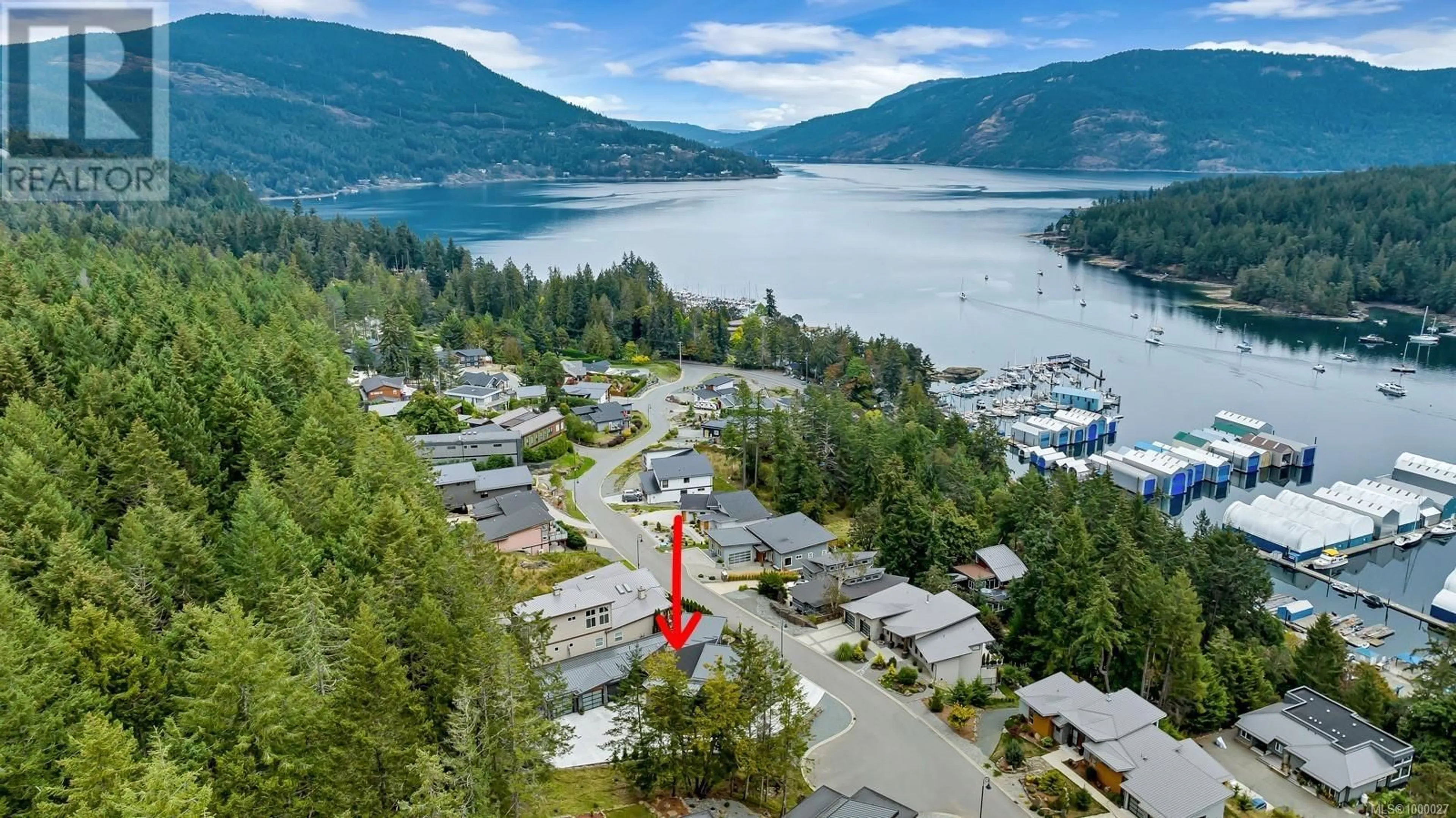 A pic from outside/outdoor area/front of a property/back of a property/a pic from drone, water/lake/river/ocean view for 17 - 1060 SHORE PINE CLOSE, Duncan British Columbia V9L0C4