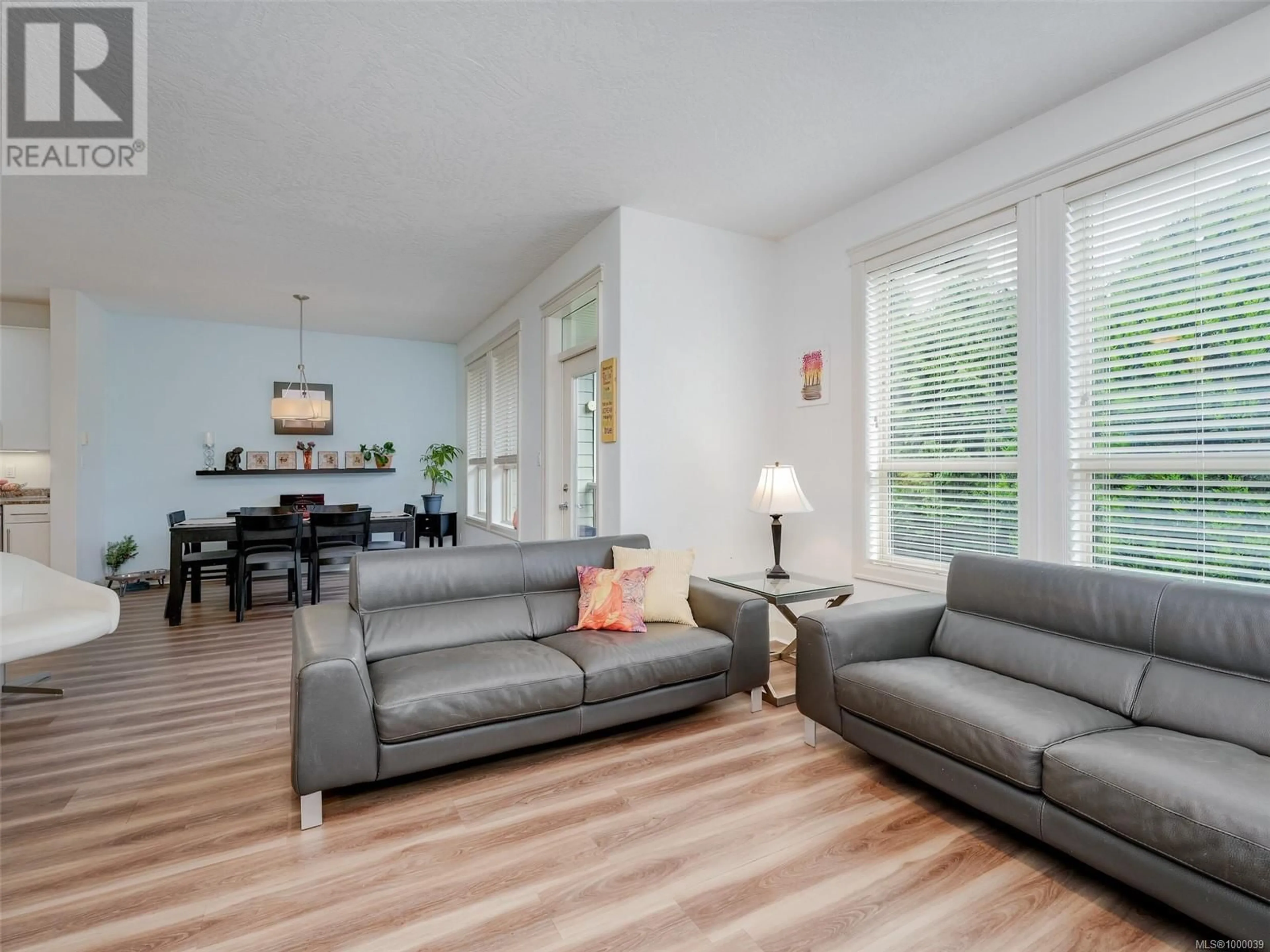Living room with furniture, unknown for 122 - 2253 TOWNSEND ROAD, Sooke British Columbia V9Z1M1