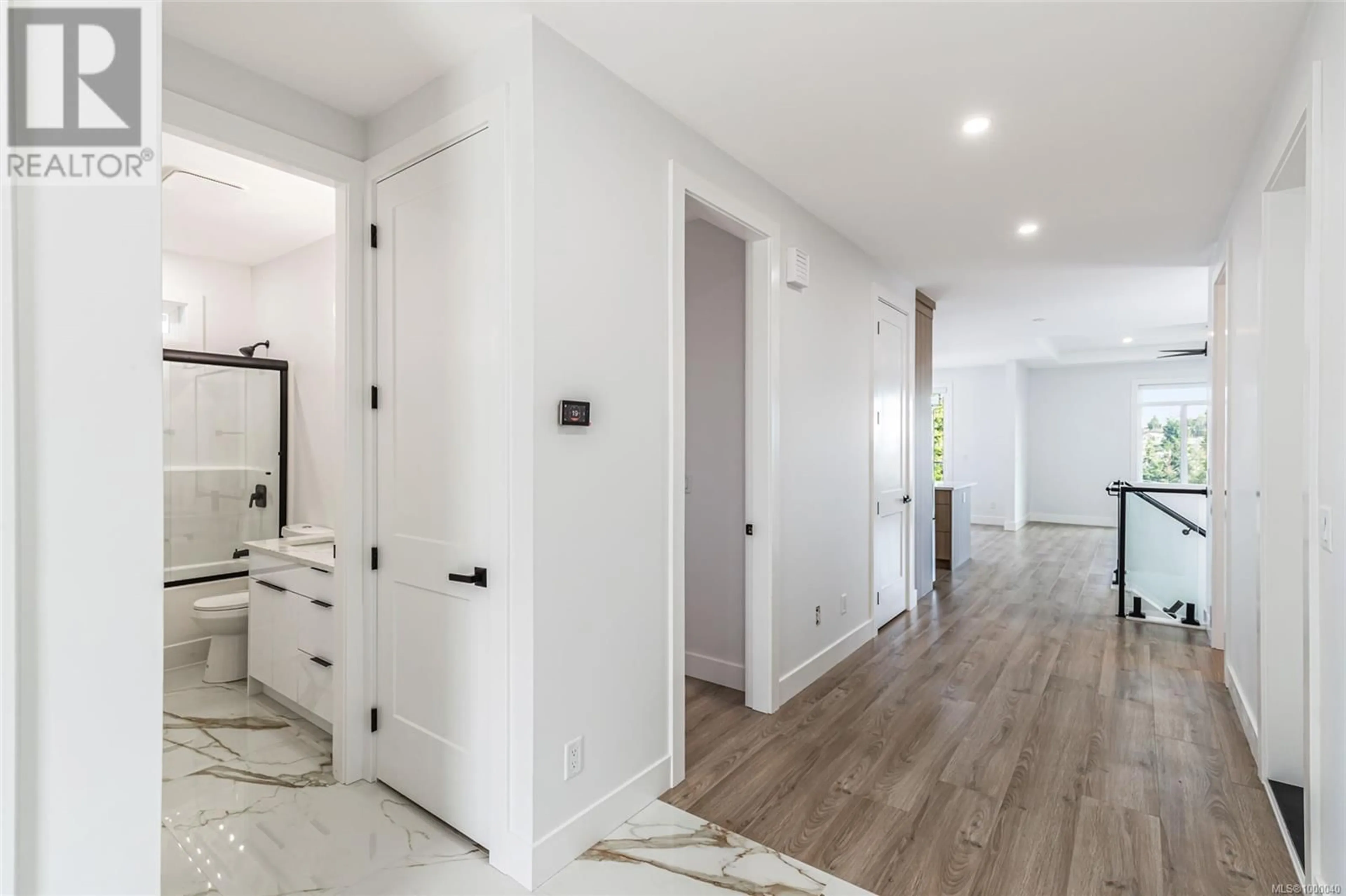 Indoor entryway for 4408 GULFVIEW DRIVE, Nanaimo British Columbia V9T5A9