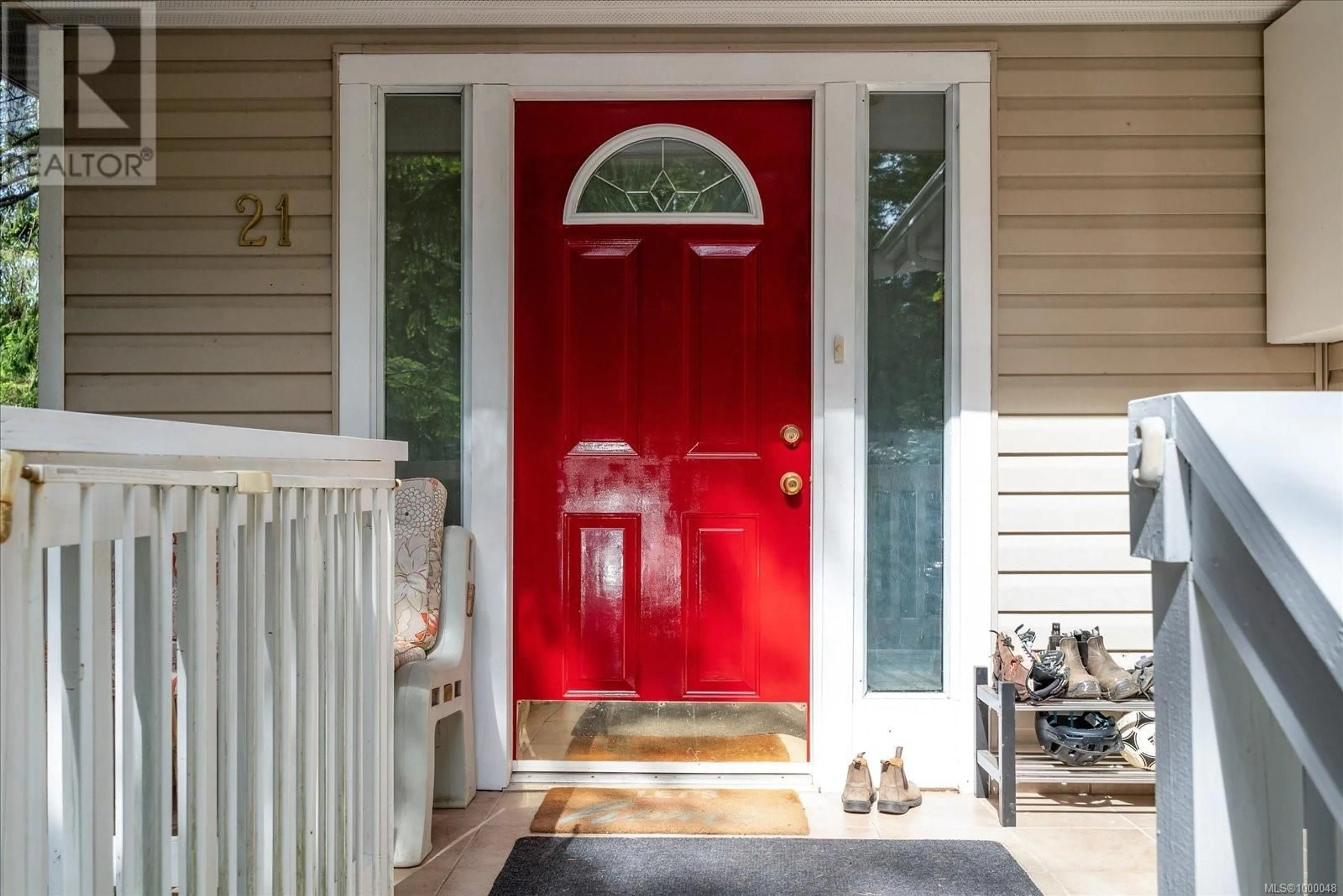 Indoor entryway for 21 - 1310 SPRUSTON ROAD, Nanaimo British Columbia V9X1R2