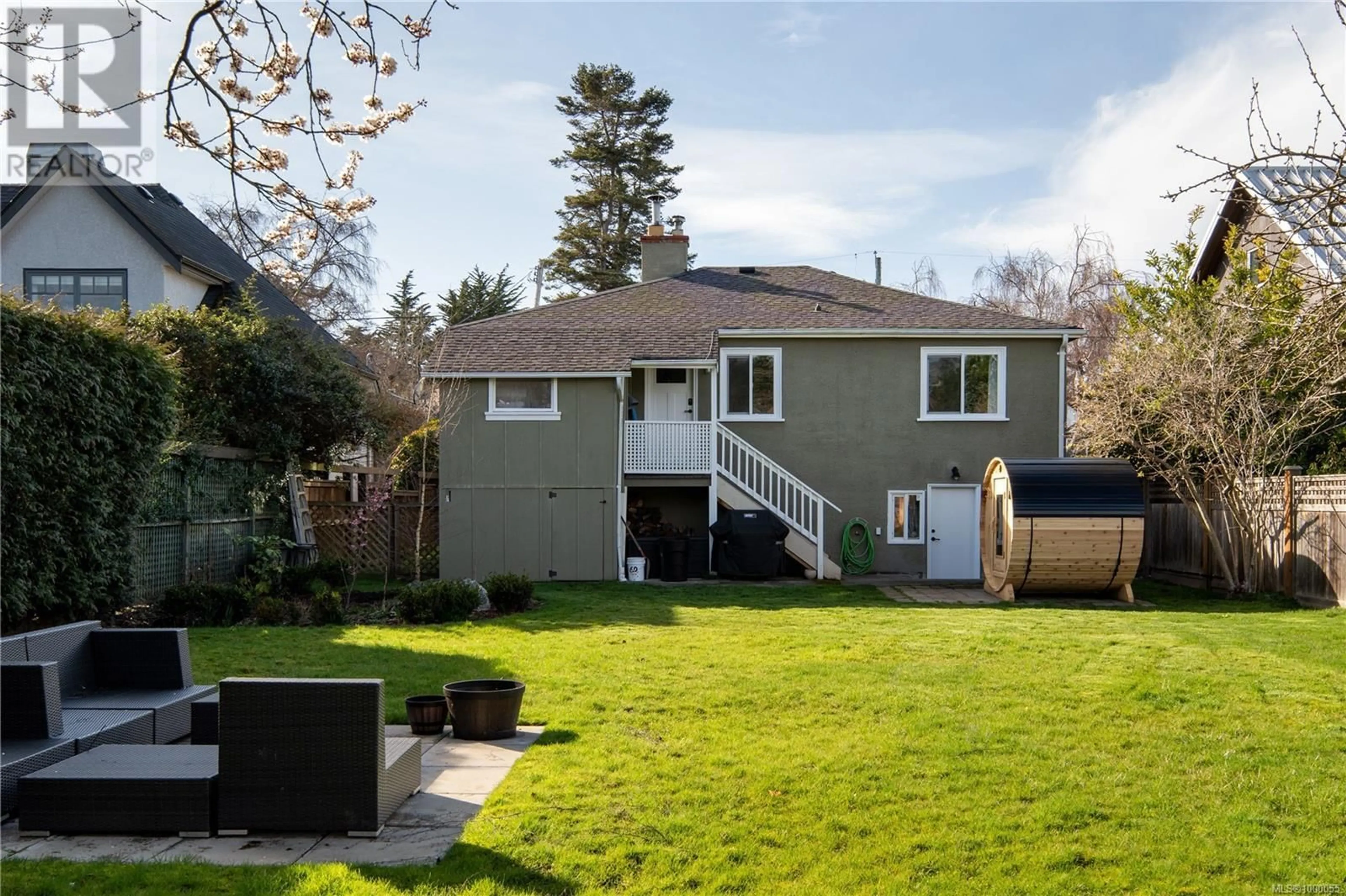 Unknown for 551 OLIVER STREET, Oak Bay British Columbia V8S4W2