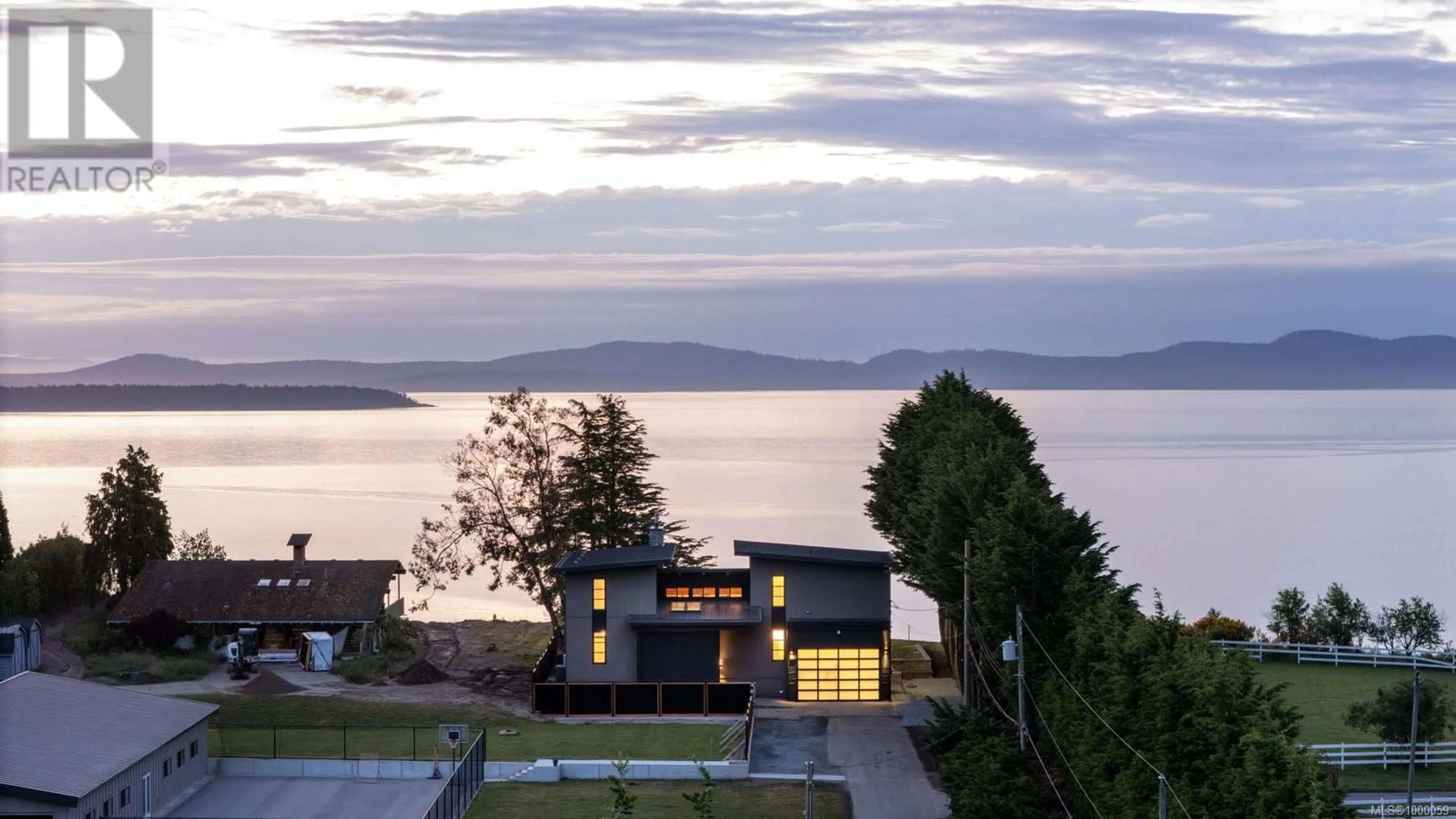 A pic from outside/outdoor area/front of a property/back of a property/a pic from drone, water/lake/river/ocean view for 3300 LIVESAY ROAD, Central Saanich British Columbia V8M1W7