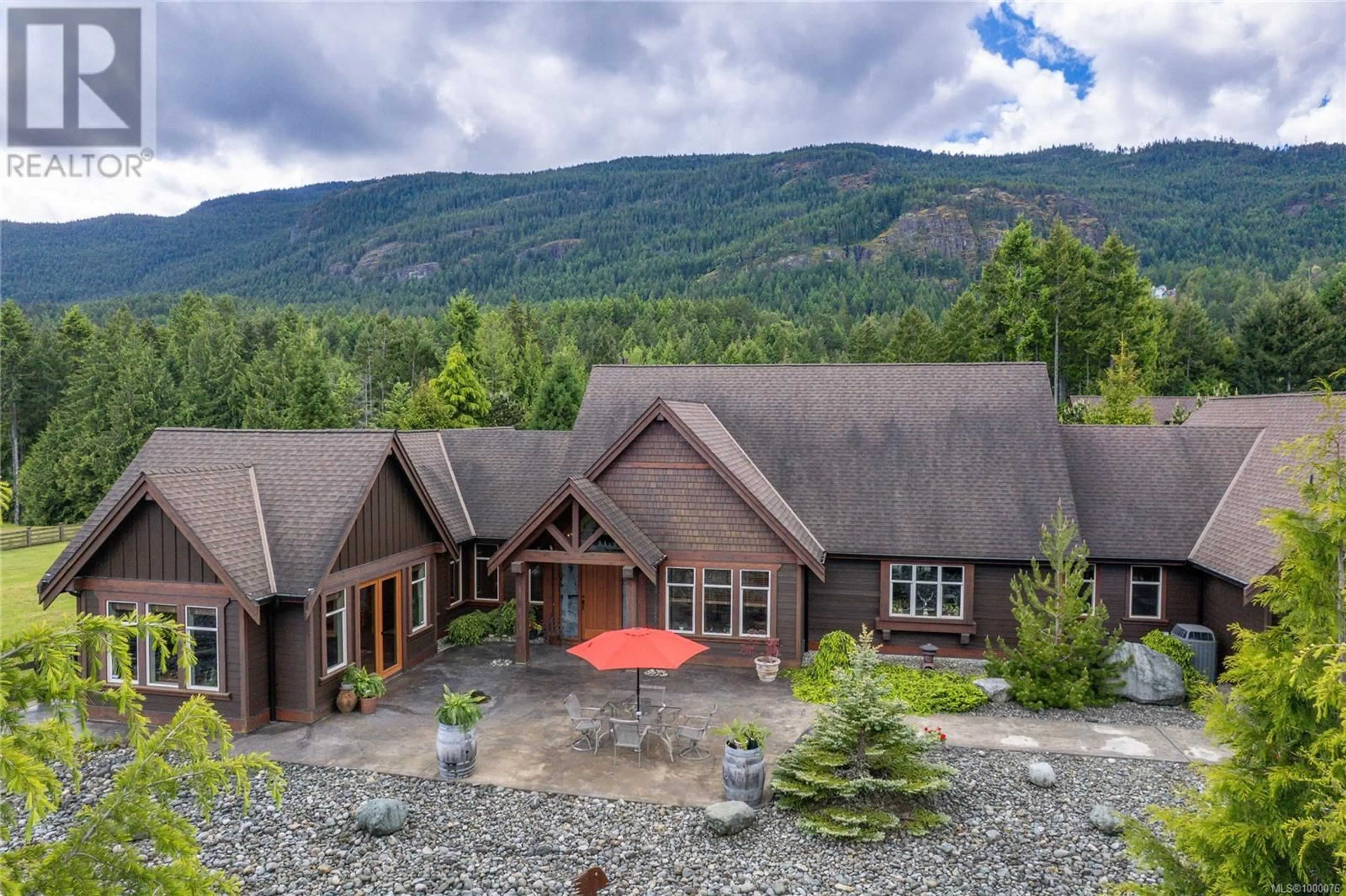 A pic from outside/outdoor area/front of a property/back of a property/a pic from drone, mountain view for 3237 RIDGEVIEW PLACE, Nanaimo British Columbia V9R7C7