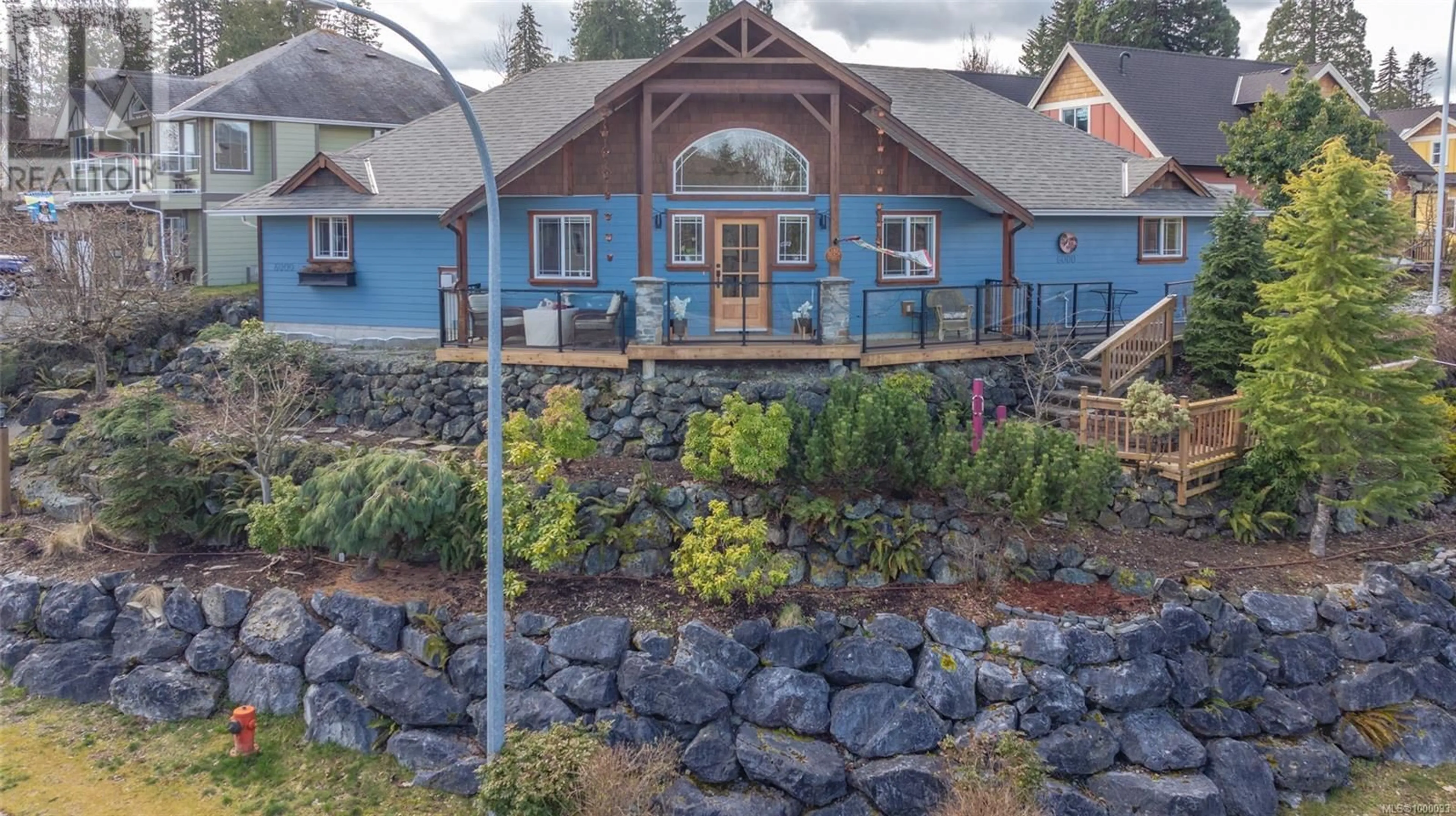 A pic from outside/outdoor area/front of a property/back of a property/a pic from drone, mountain view for 6000 STONEHAVEN DRIVE, Duncan British Columbia V9L0A2