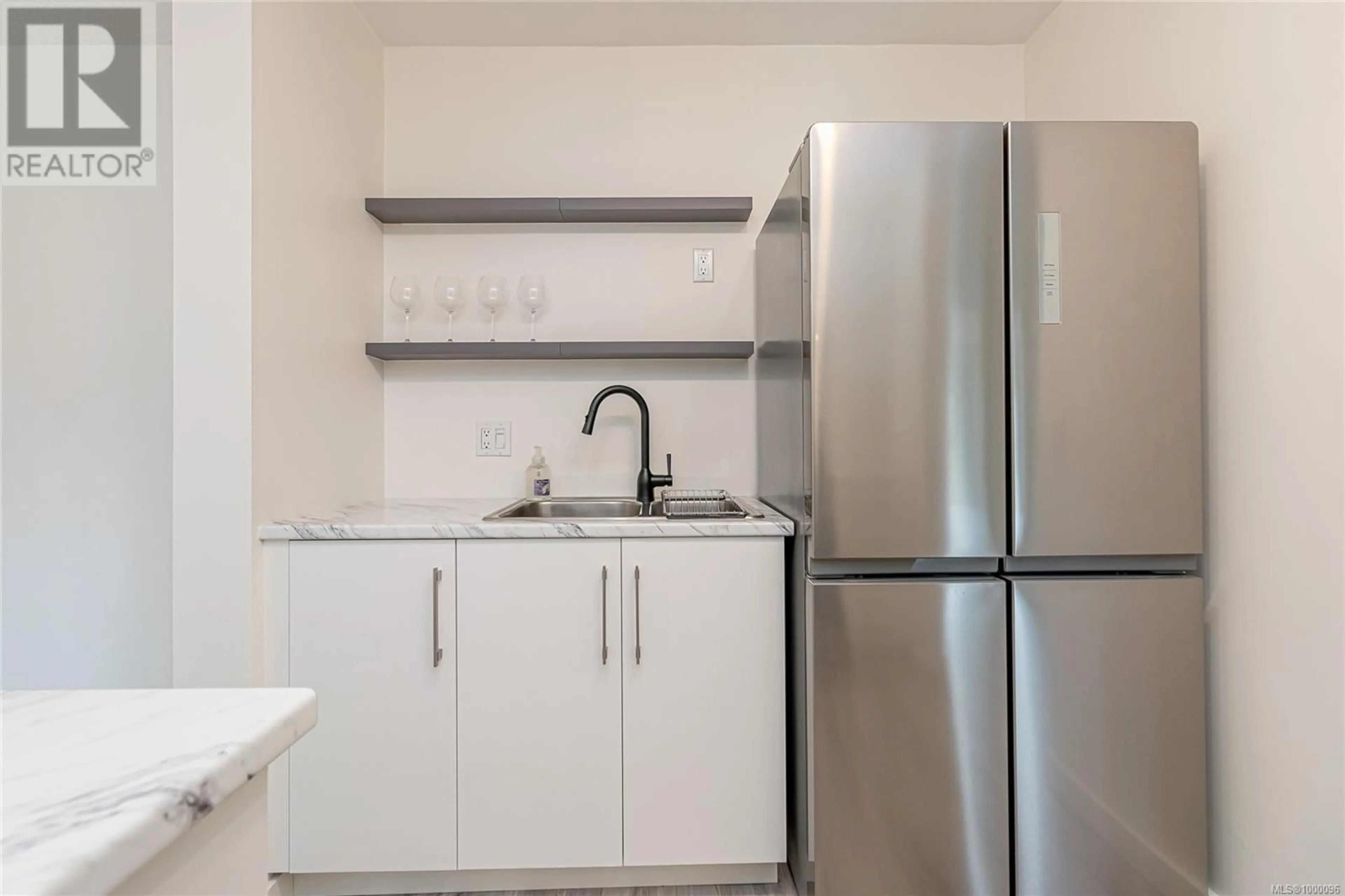 Standard kitchen, unknown for 310 - 4724 UPLANDS DRIVE, Nanaimo British Columbia V9T4S8
