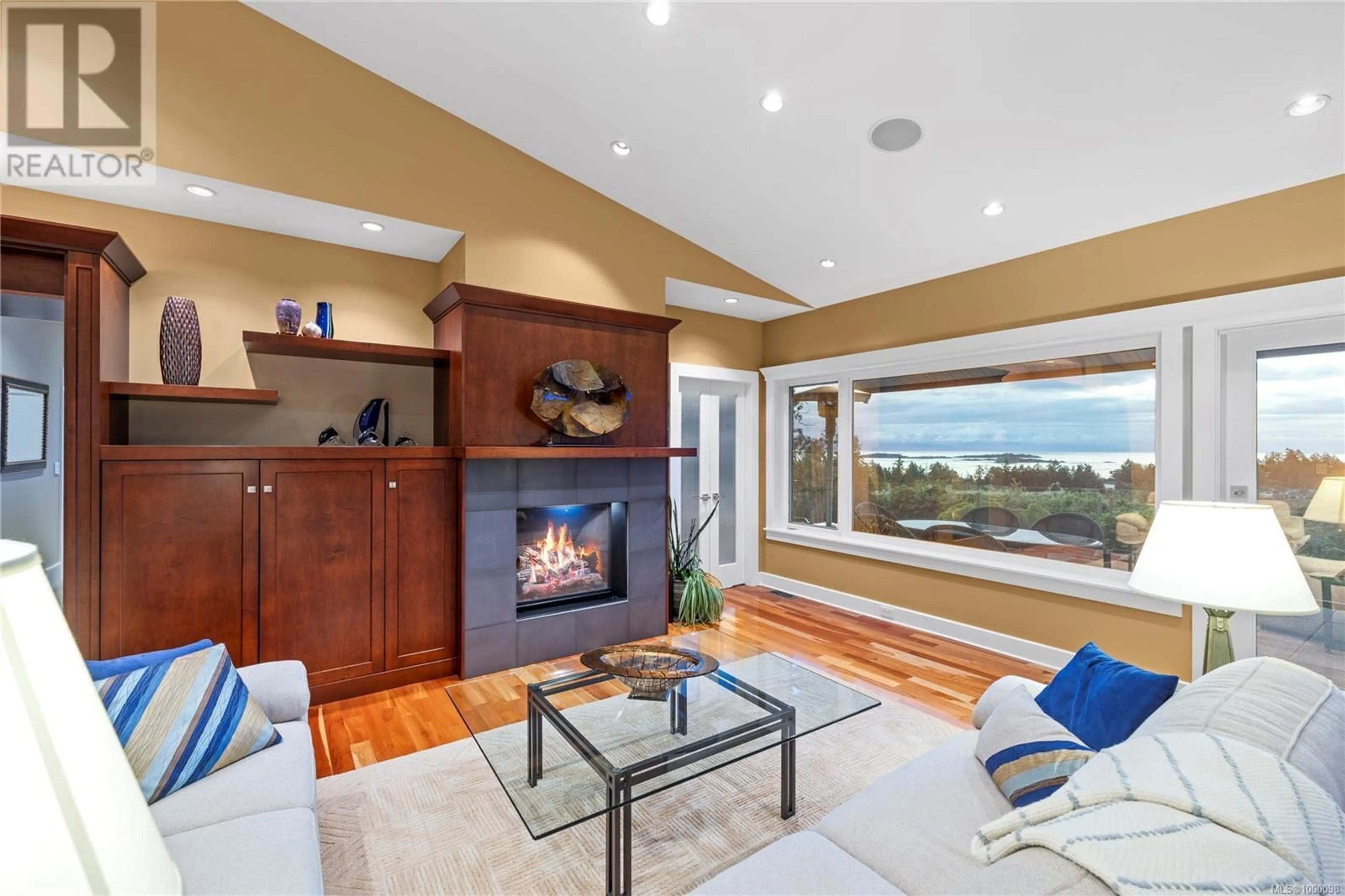 Living room with furniture, unknown for 3505 CARMICHAEL ROAD, Nanoose Bay British Columbia V9P9G5