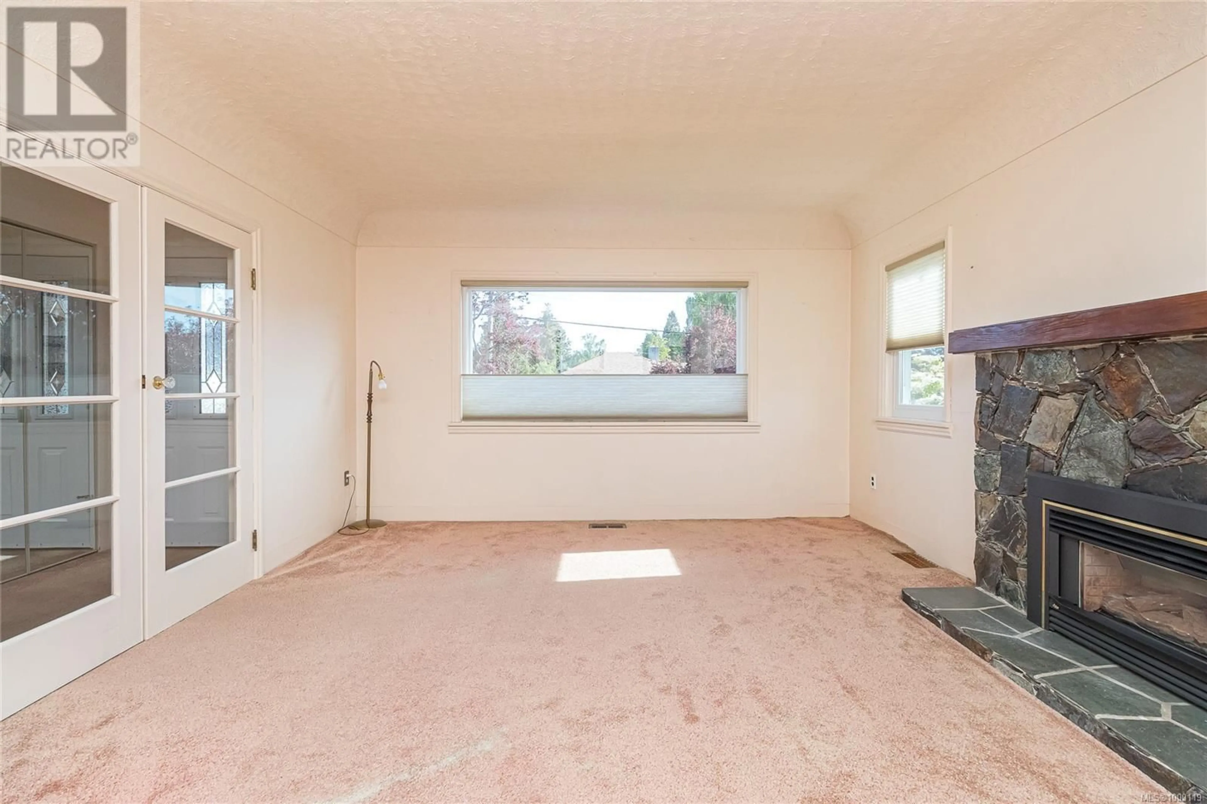 A pic of a room for 1153 BEWDLEY AVENUE, Esquimalt British Columbia V9A5N2
