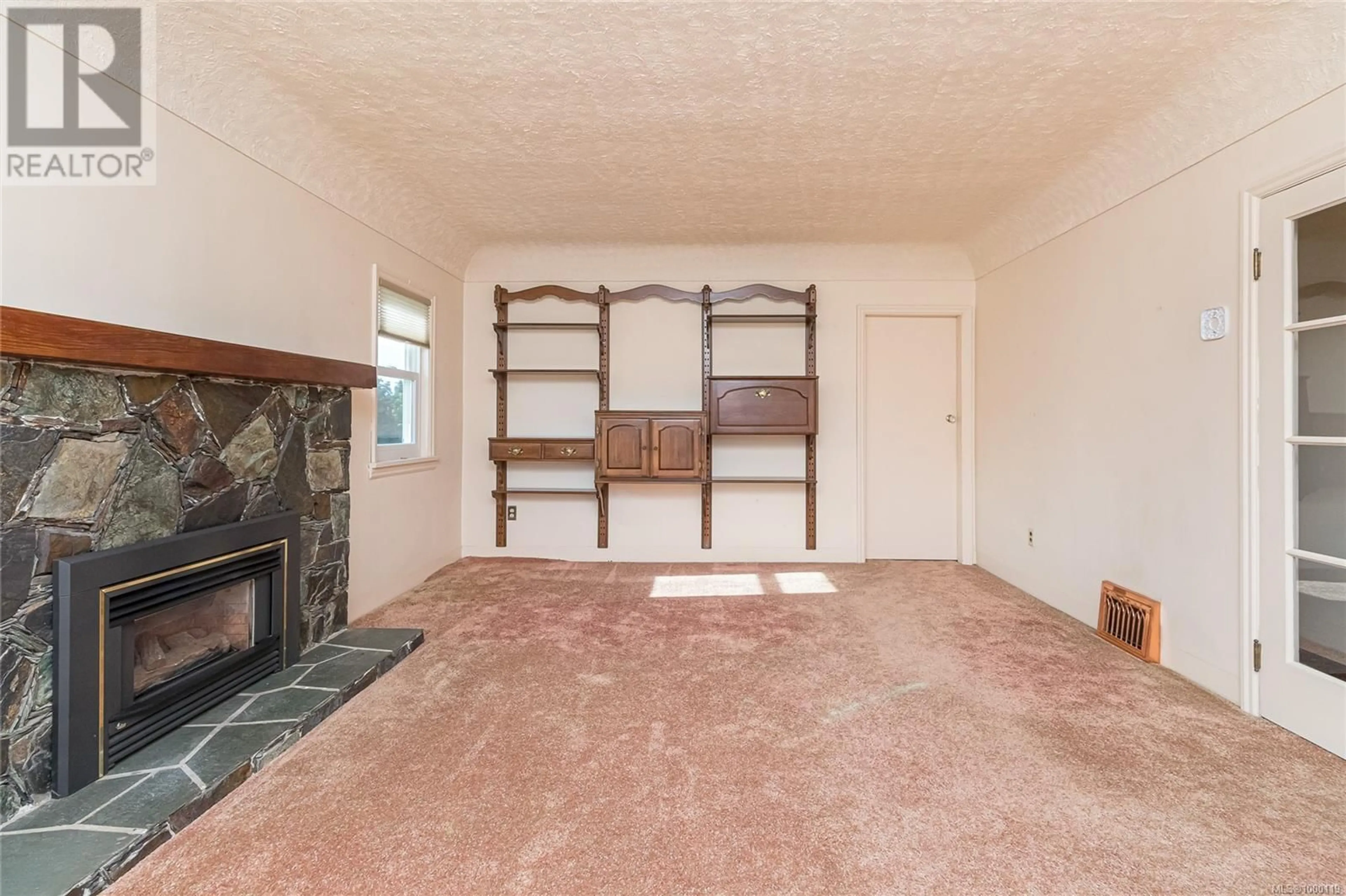 A pic of a room for 1153 BEWDLEY AVENUE, Esquimalt British Columbia V9A5N2