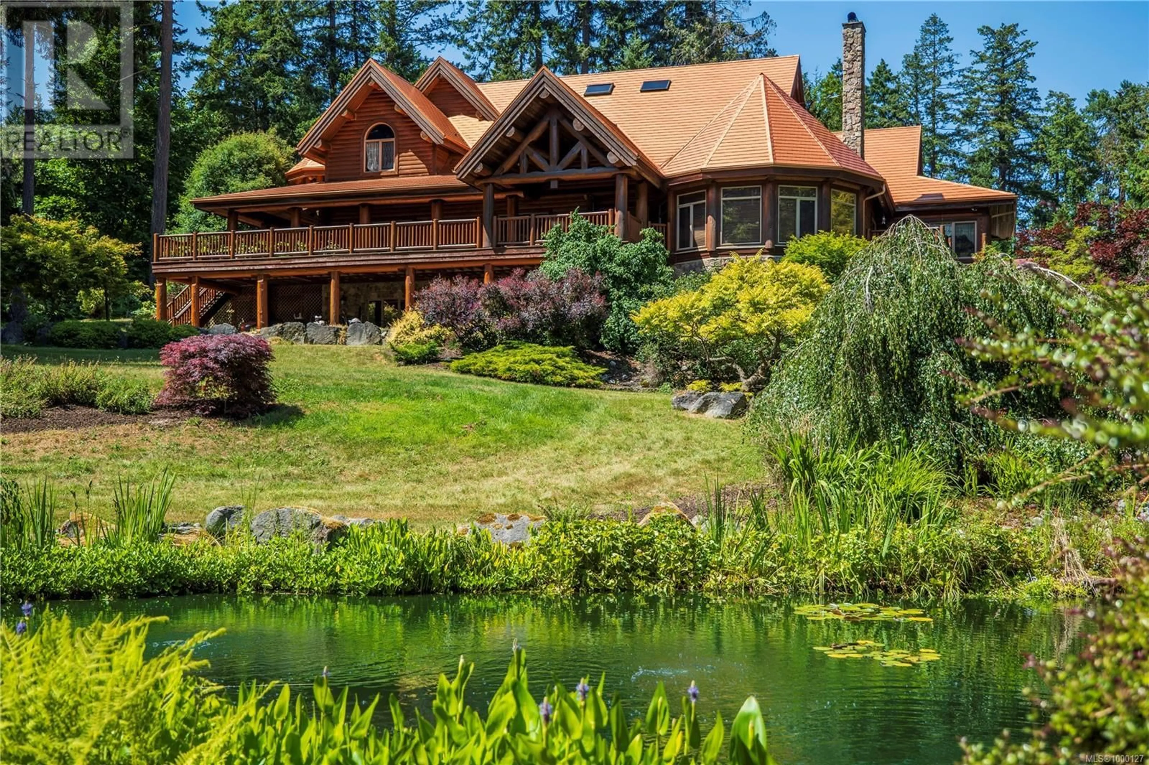 A pic from outside/outdoor area/front of a property/back of a property/a pic from drone, water/lake/river/ocean view for 4828 JUDITHS RUN, Ladysmith British Columbia V9G1G9
