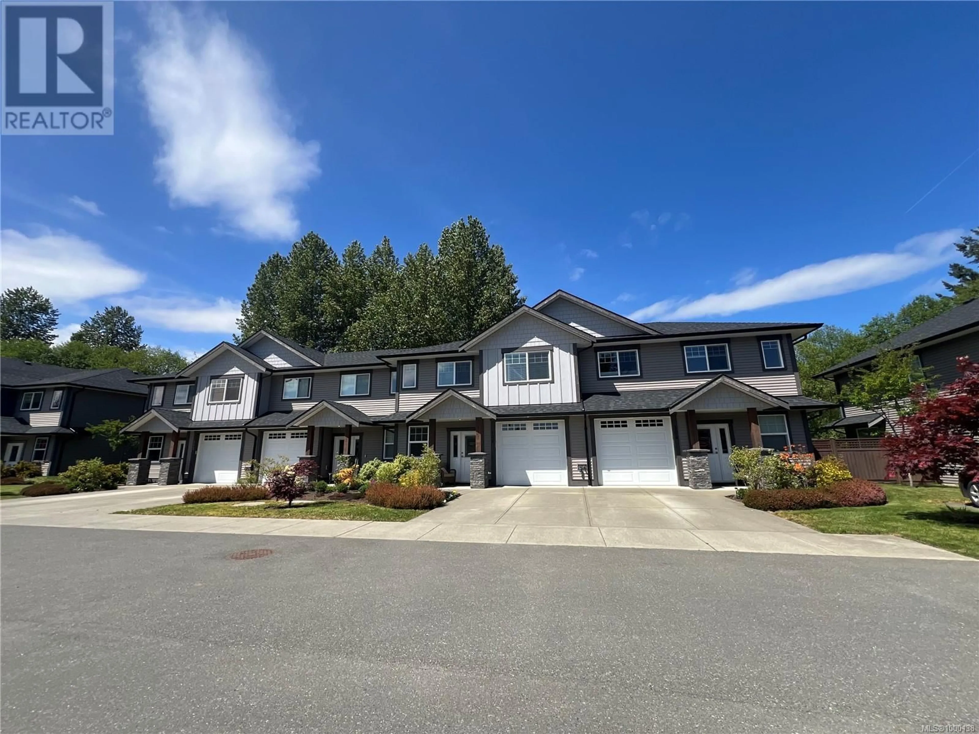 A pic from outside/outdoor area/front of a property/back of a property/a pic from drone, street for 108 - 2077 20TH STREET, Courtenay British Columbia V9N0G2