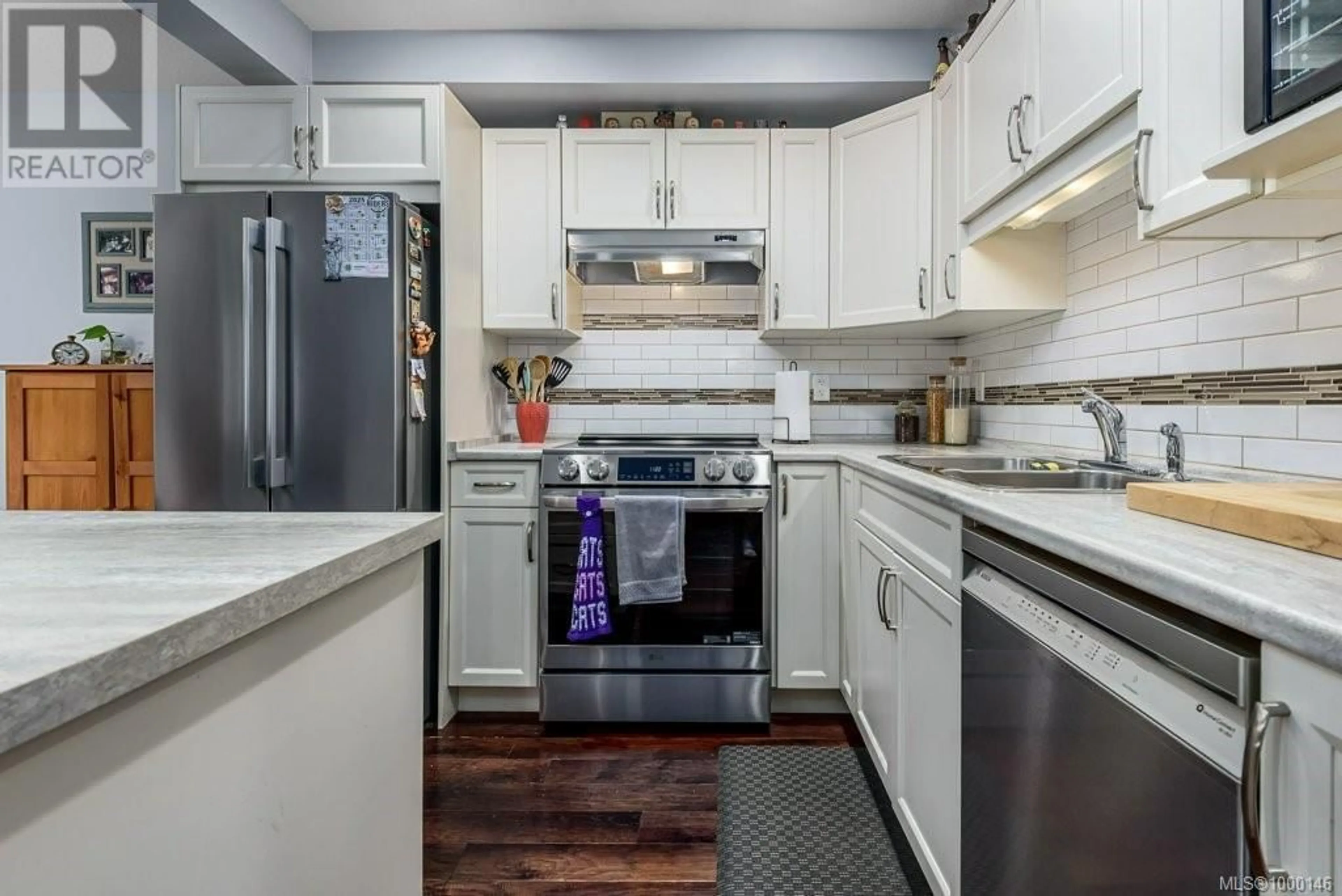 Standard kitchen, unknown for 30 - 3400 CONISTON CRESCENT, Cumberland British Columbia V0R1S0