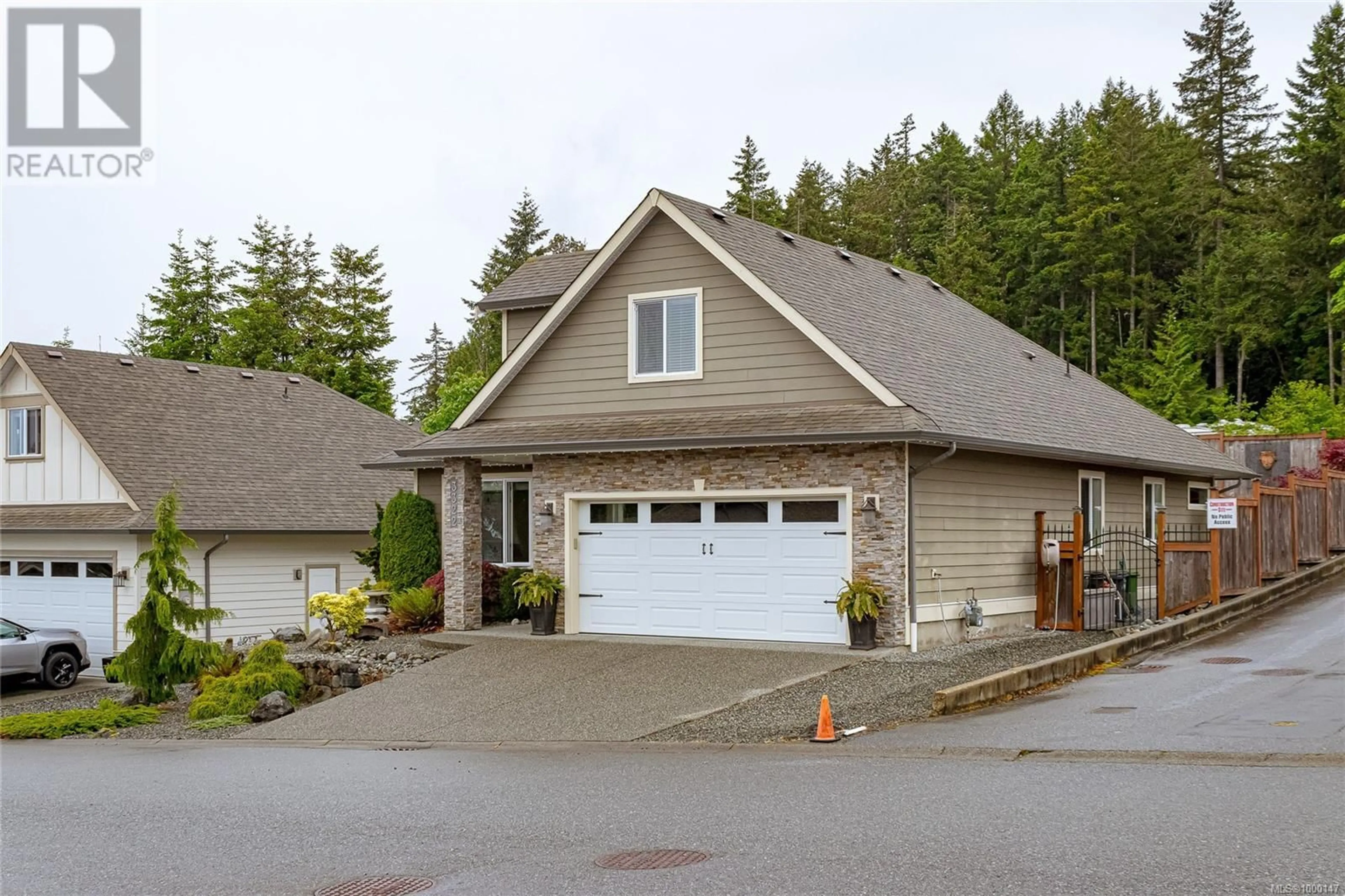 Home with vinyl exterior material, street for 3322 CREEGAN DRIVE, Chemainus British Columbia V0R1K1