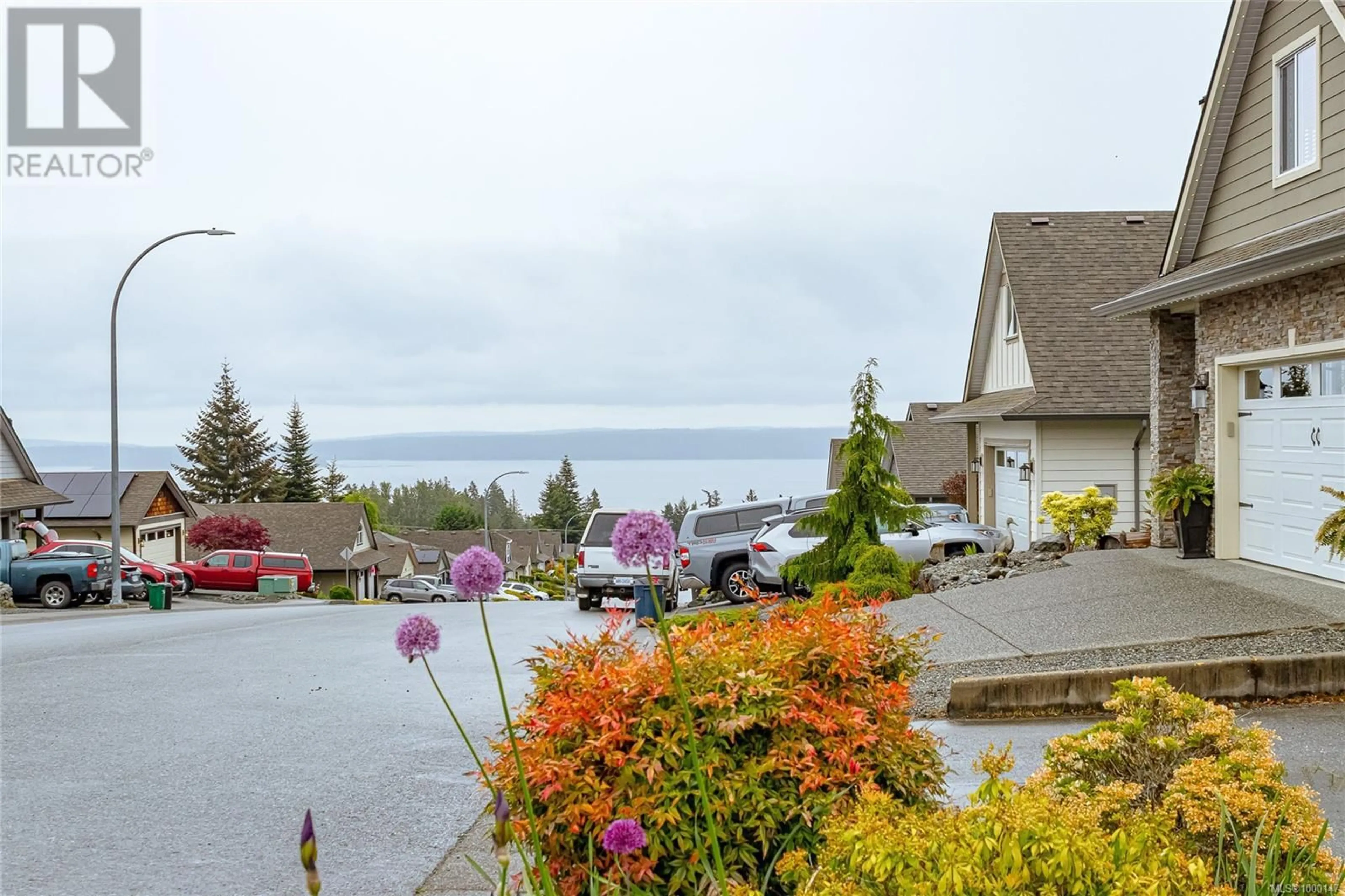 Patio, water/lake/river/ocean view for 3322 CREEGAN DRIVE, Chemainus British Columbia V0R1K1