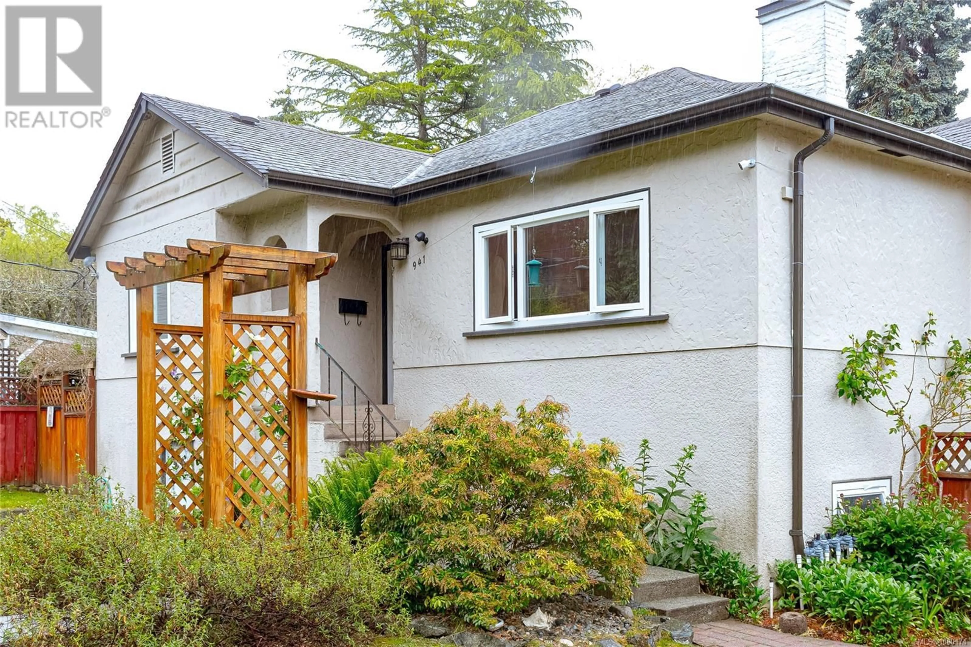 Unknown for 941 DUNN AVENUE, Saanich British Columbia V8X2Z5