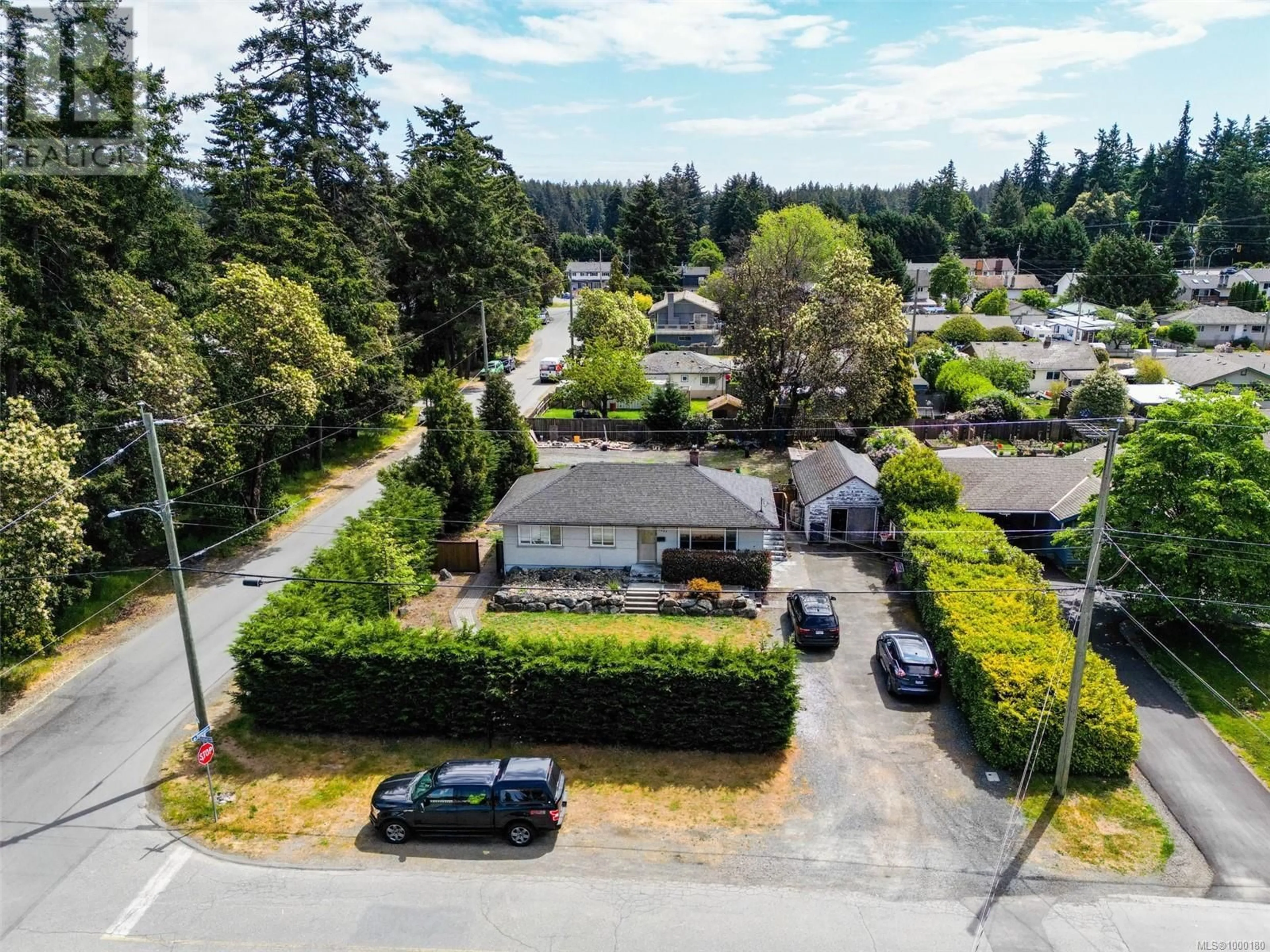 A pic from outside/outdoor area/front of a property/back of a property/a pic from drone, street for 3083 VOLMER ROAD, Colwood British Columbia V9B2H7