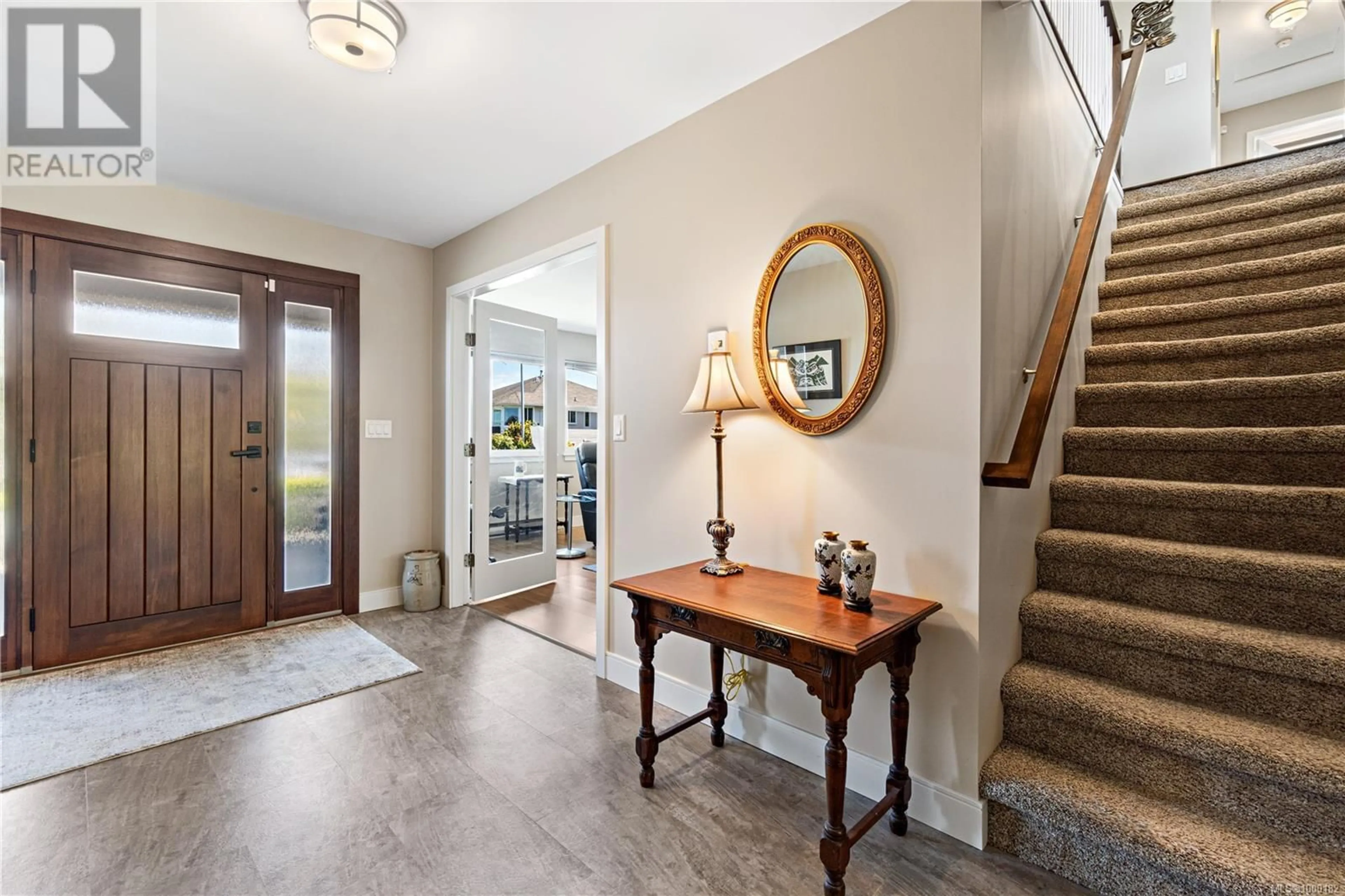 Indoor entryway for 6319 INVERMERE ROAD, Nanaimo British Columbia V9V1C2