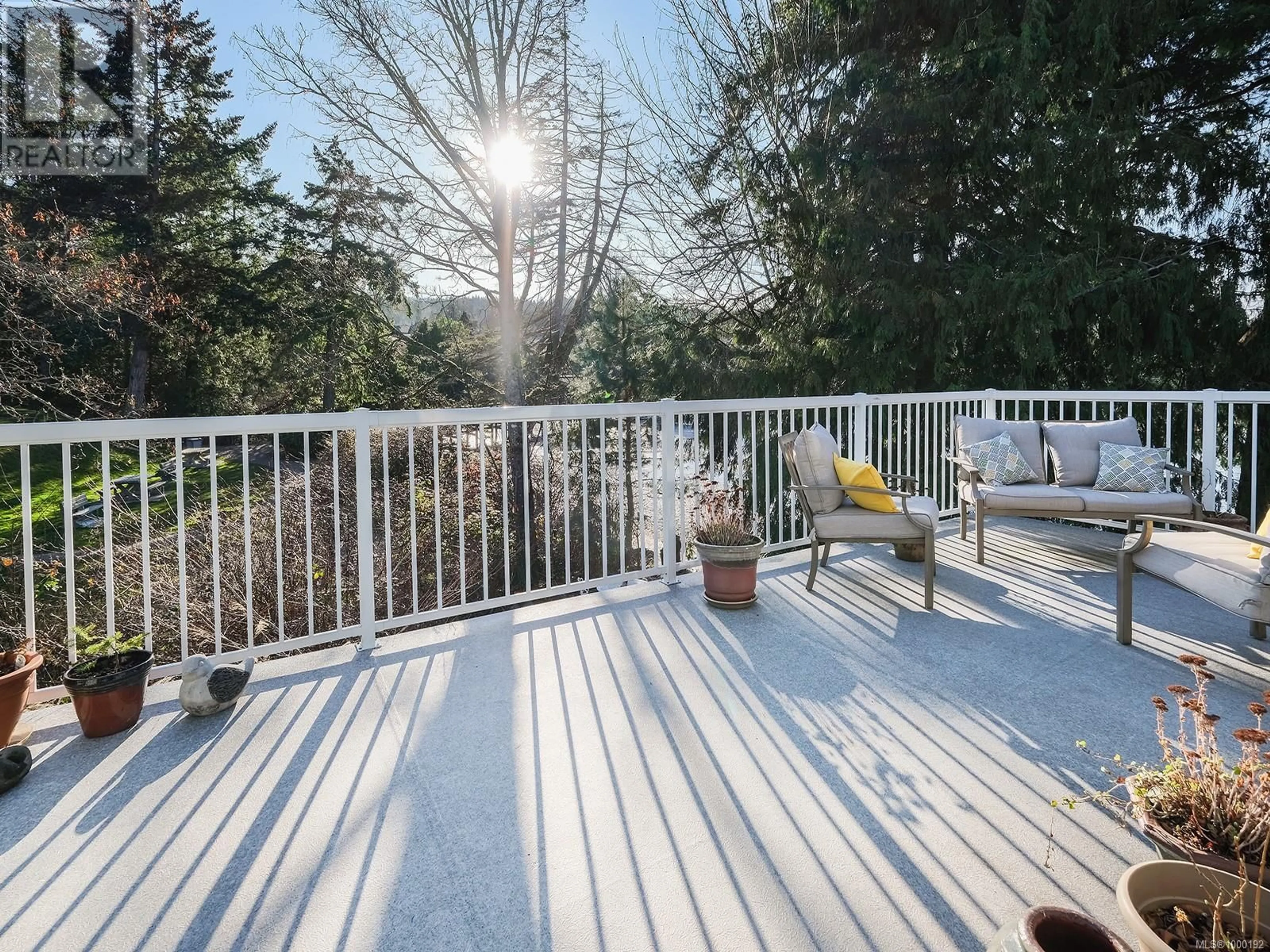 Patio, unknown for 8041 DYKE ROAD, Crofton British Columbia V0R1R0