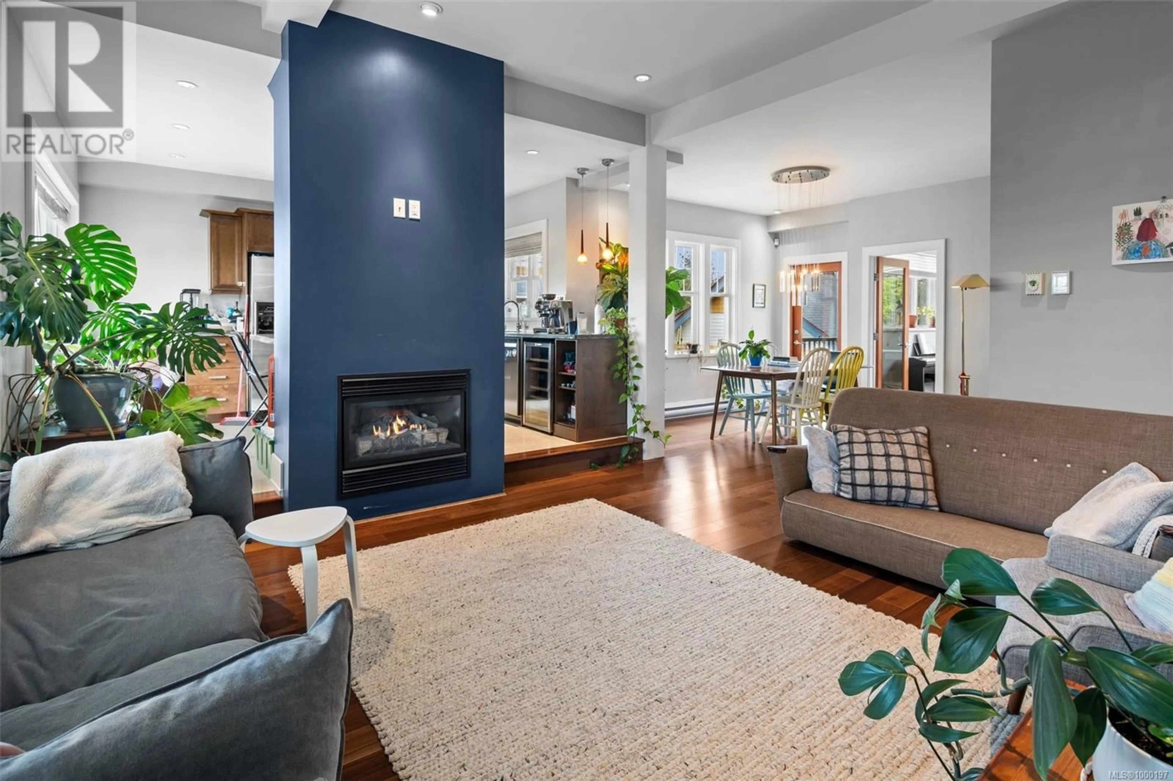 Living room with furniture, unknown for 1 - 80 MOSS STREET, Victoria British Columbia V8V4L8