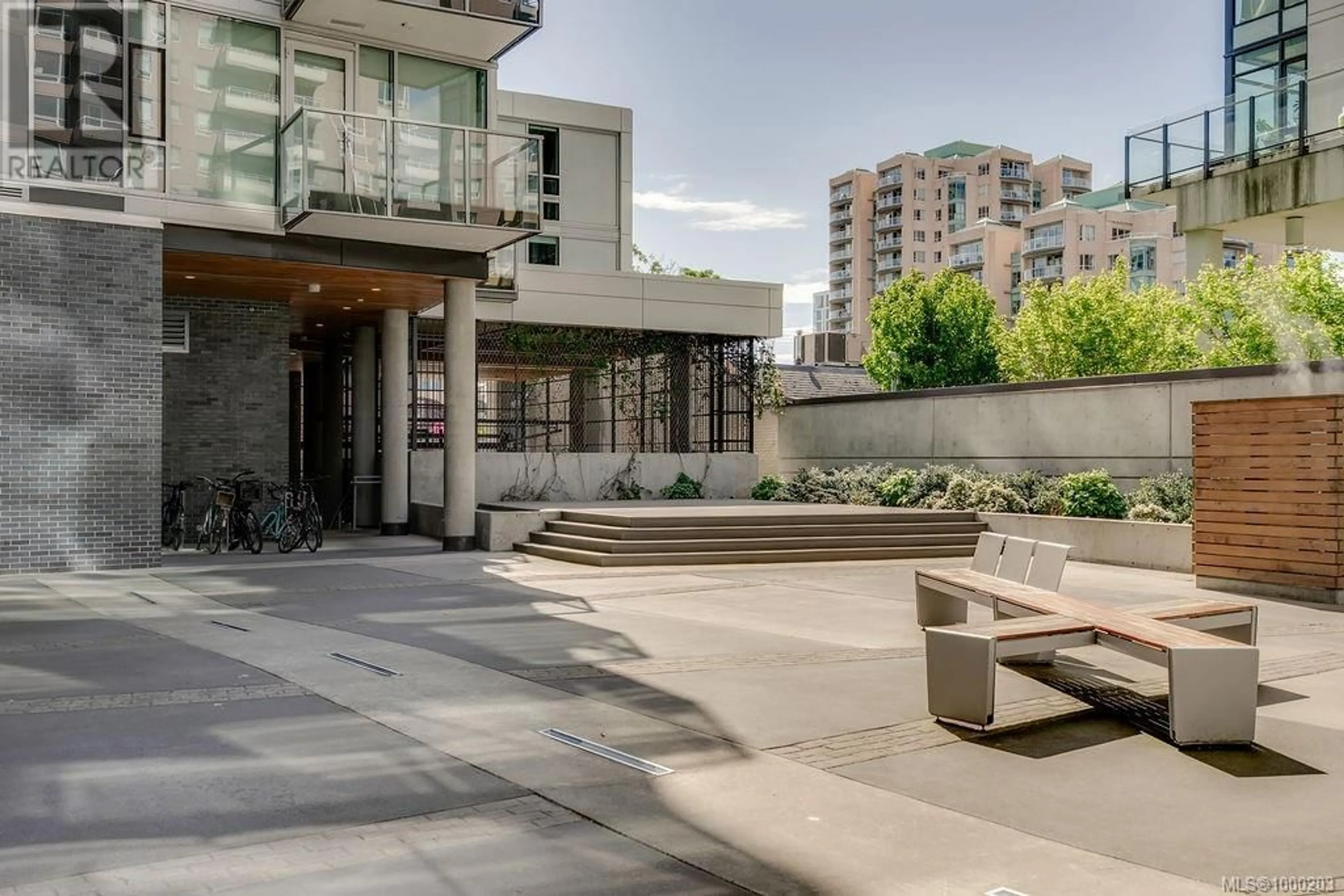 Patio, street for 1411 - 989 JOHNSON STREET, Victoria British Columbia V8V0E3
