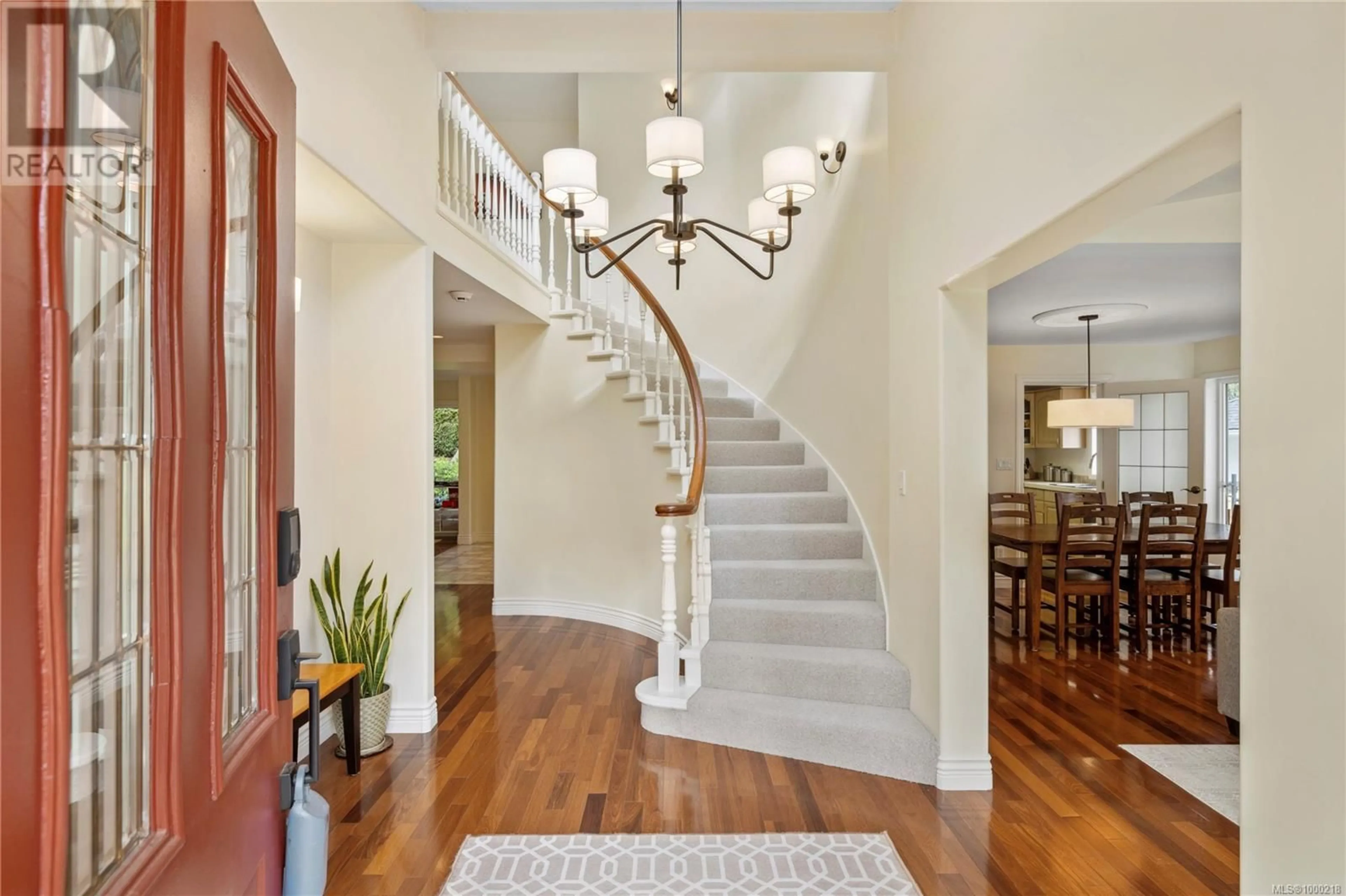 Indoor entryway for 6131 GREENWOOD PLACE, Nanaimo British Columbia V9V1K6