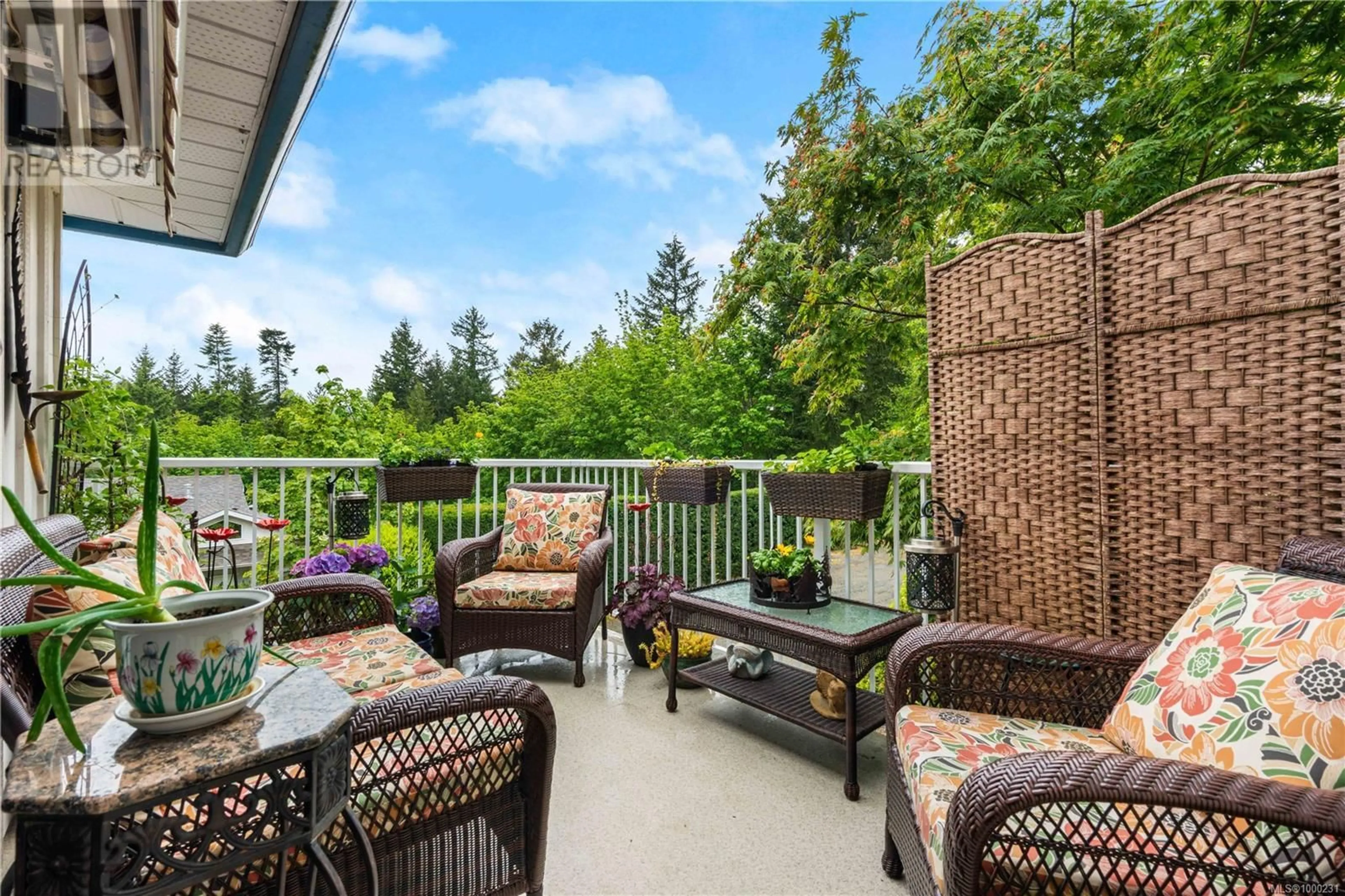 Patio, water/lake/river/ocean view for 101 - 1150 WALKEM ROAD, Ladysmith British Columbia V9G1S1