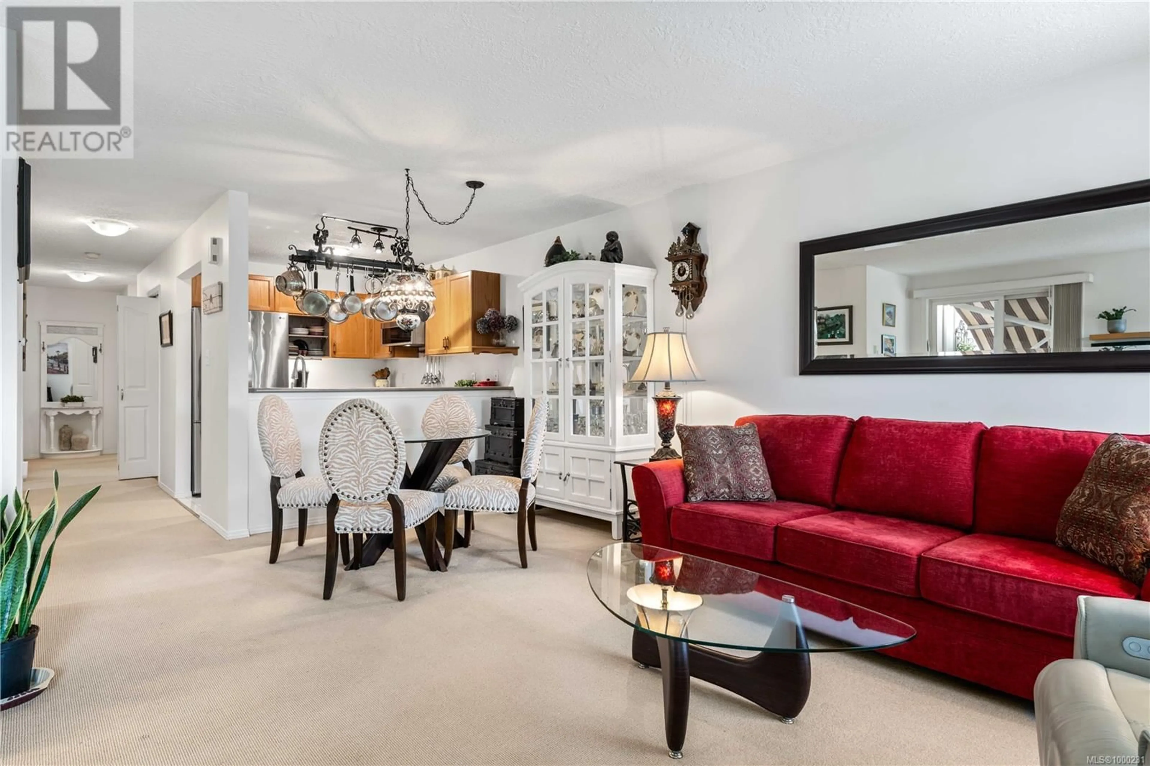 Living room with furniture, unknown for 101 - 1150 WALKEM ROAD, Ladysmith British Columbia V9G1S1