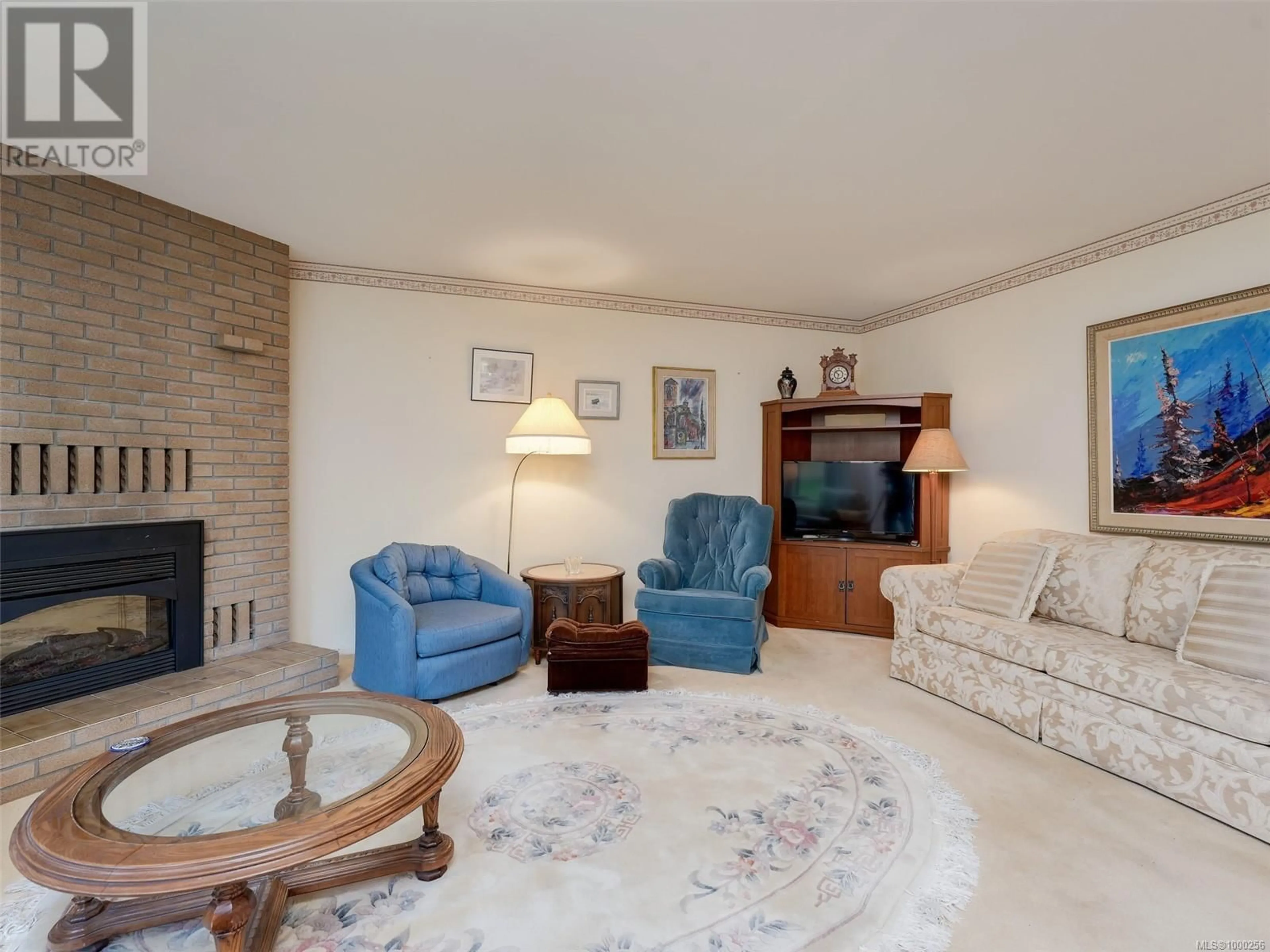 Living room with furniture, unknown for 7 - 1309 MCKENZIE AVENUE, Saanich British Columbia V8P2M1