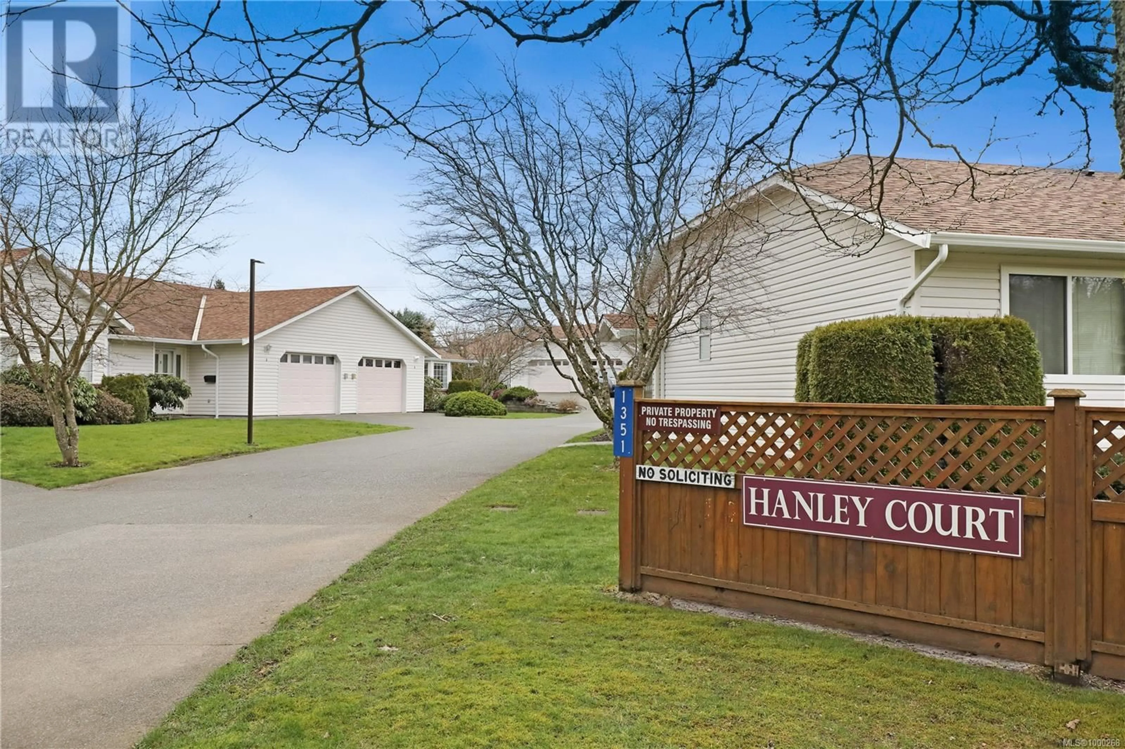 A pic from outside/outdoor area/front of a property/back of a property/a pic from drone, street for 4 - 1351 TUNNER DRIVE, Courtenay British Columbia V9N8V6