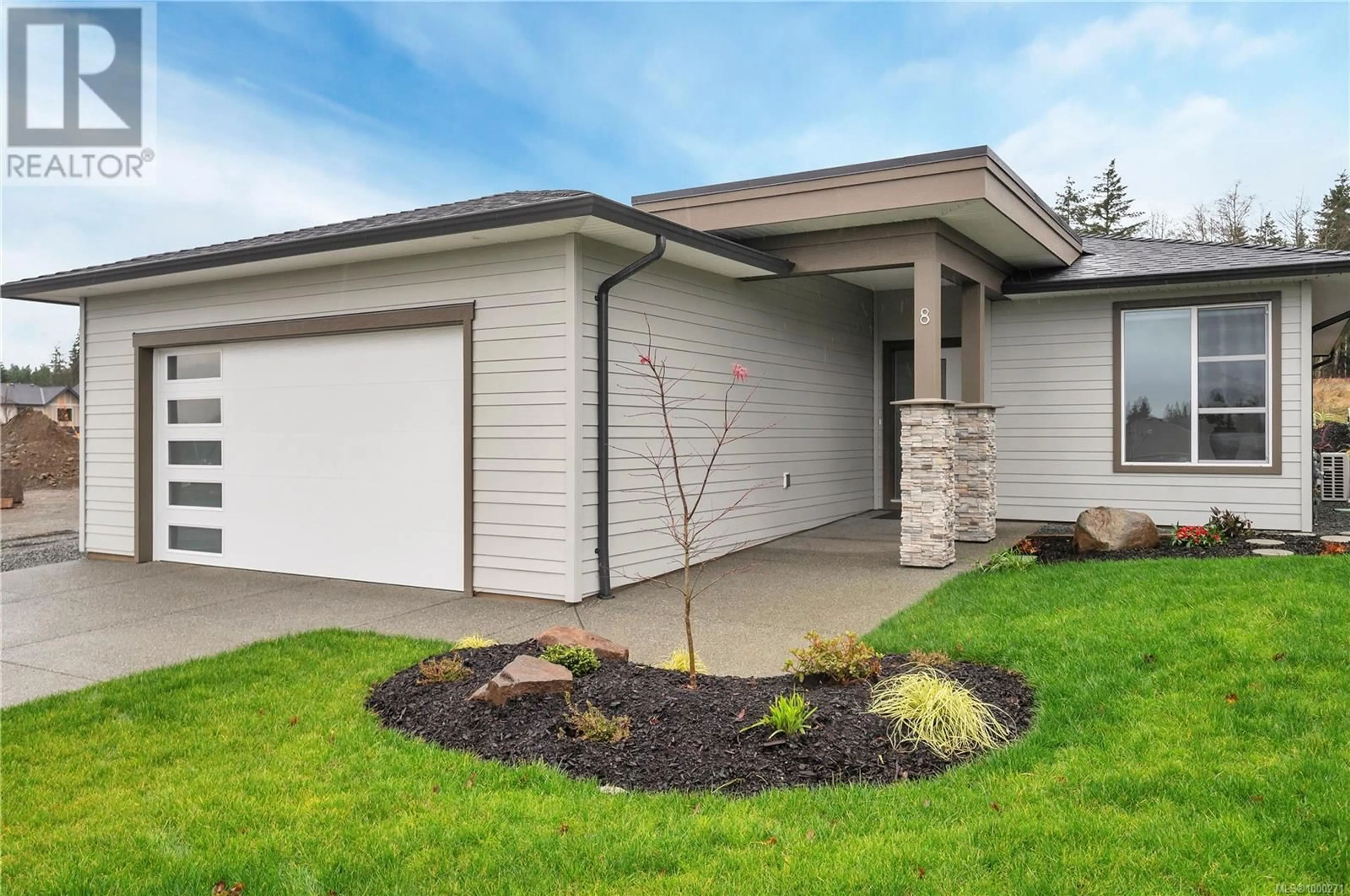 Home with vinyl exterior material, street for 10 - 457 ARIZONA DRIVE, Campbell River British Columbia V9H0E4