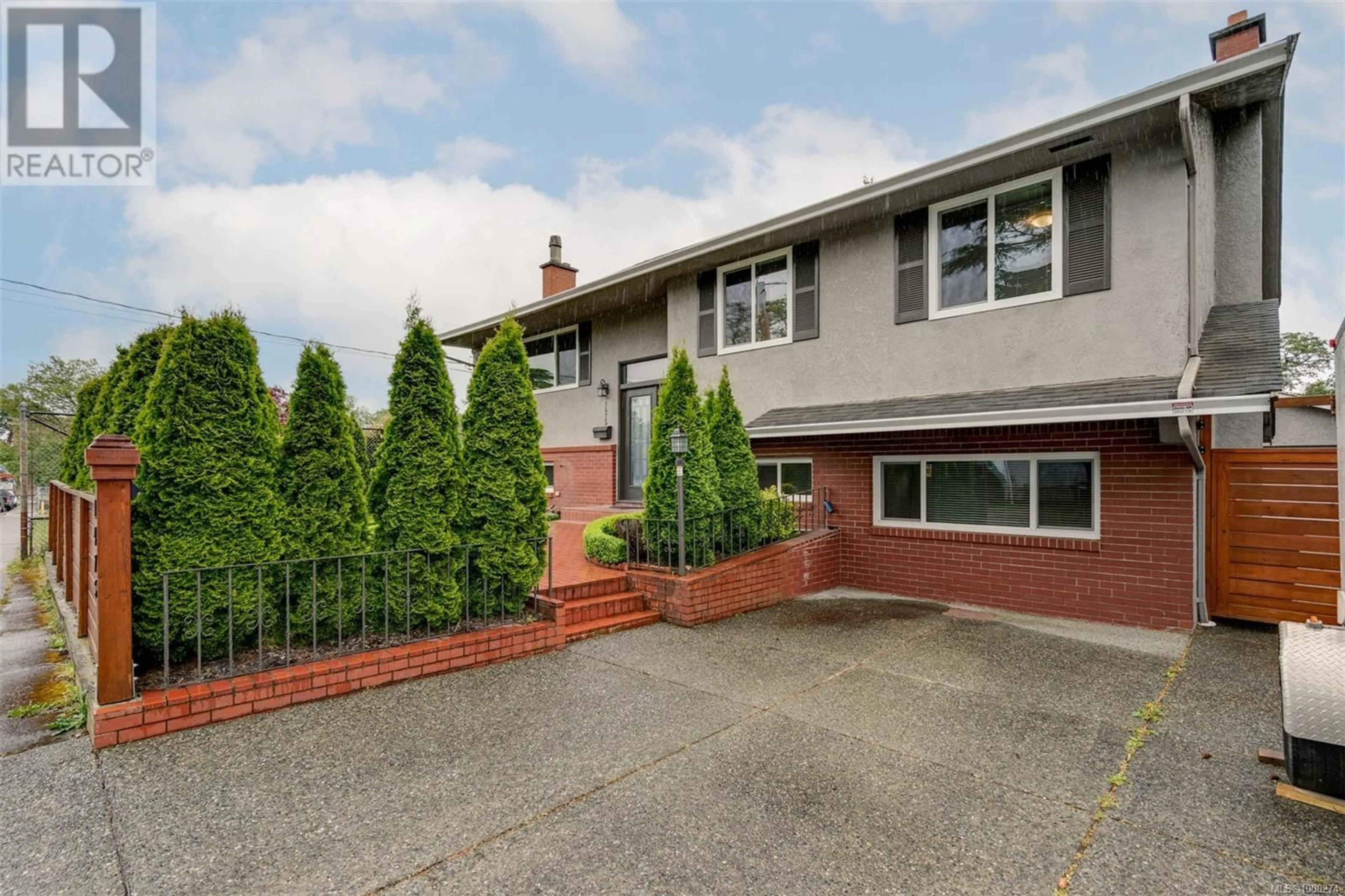 Home with brick exterior material, street for 1475 HAMILTON ROAD, Victoria British Columbia V8R2Y2