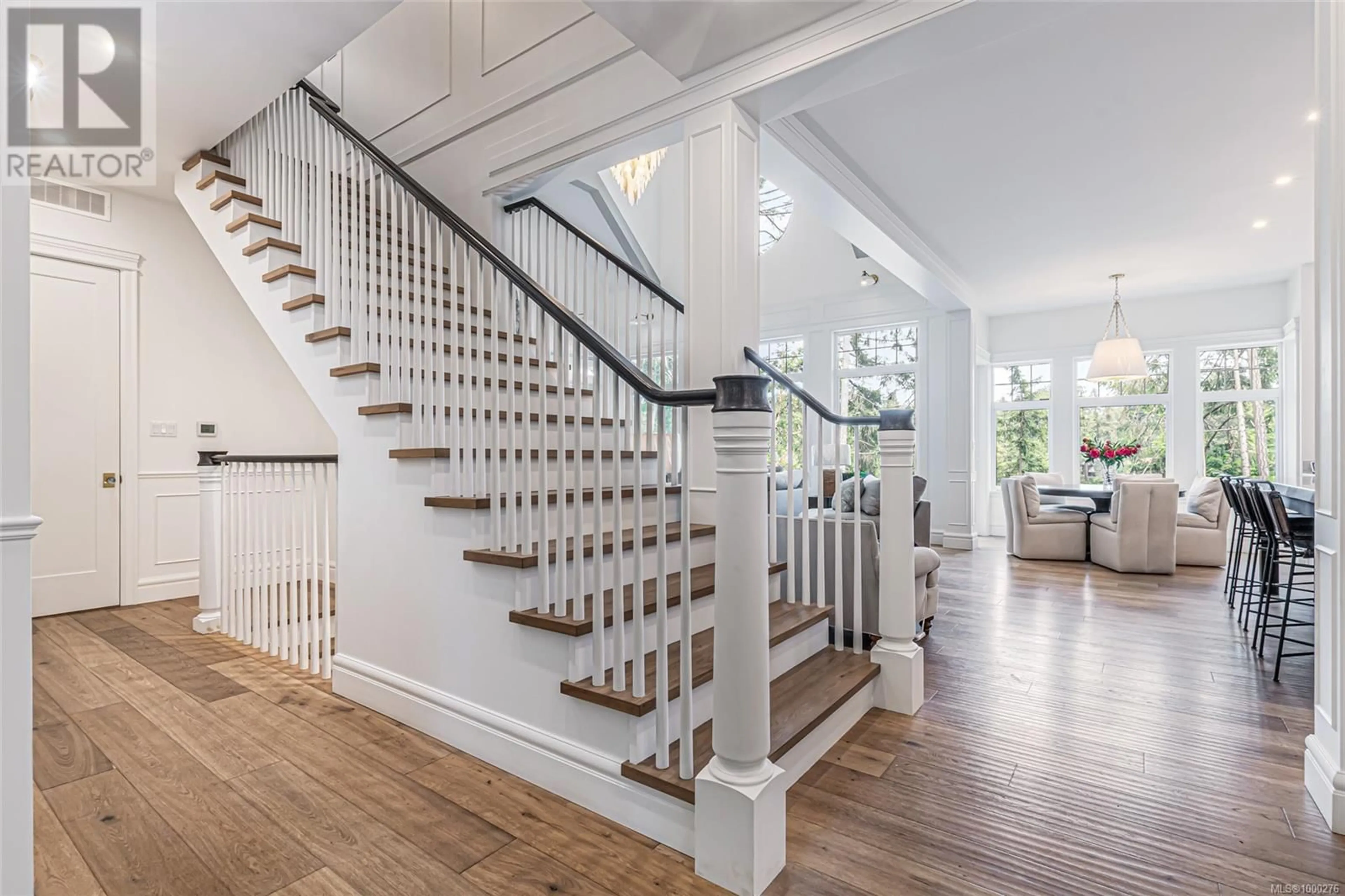 Stairs for 3973 COVE ROAD, Ladysmith British Columbia V9G1K5