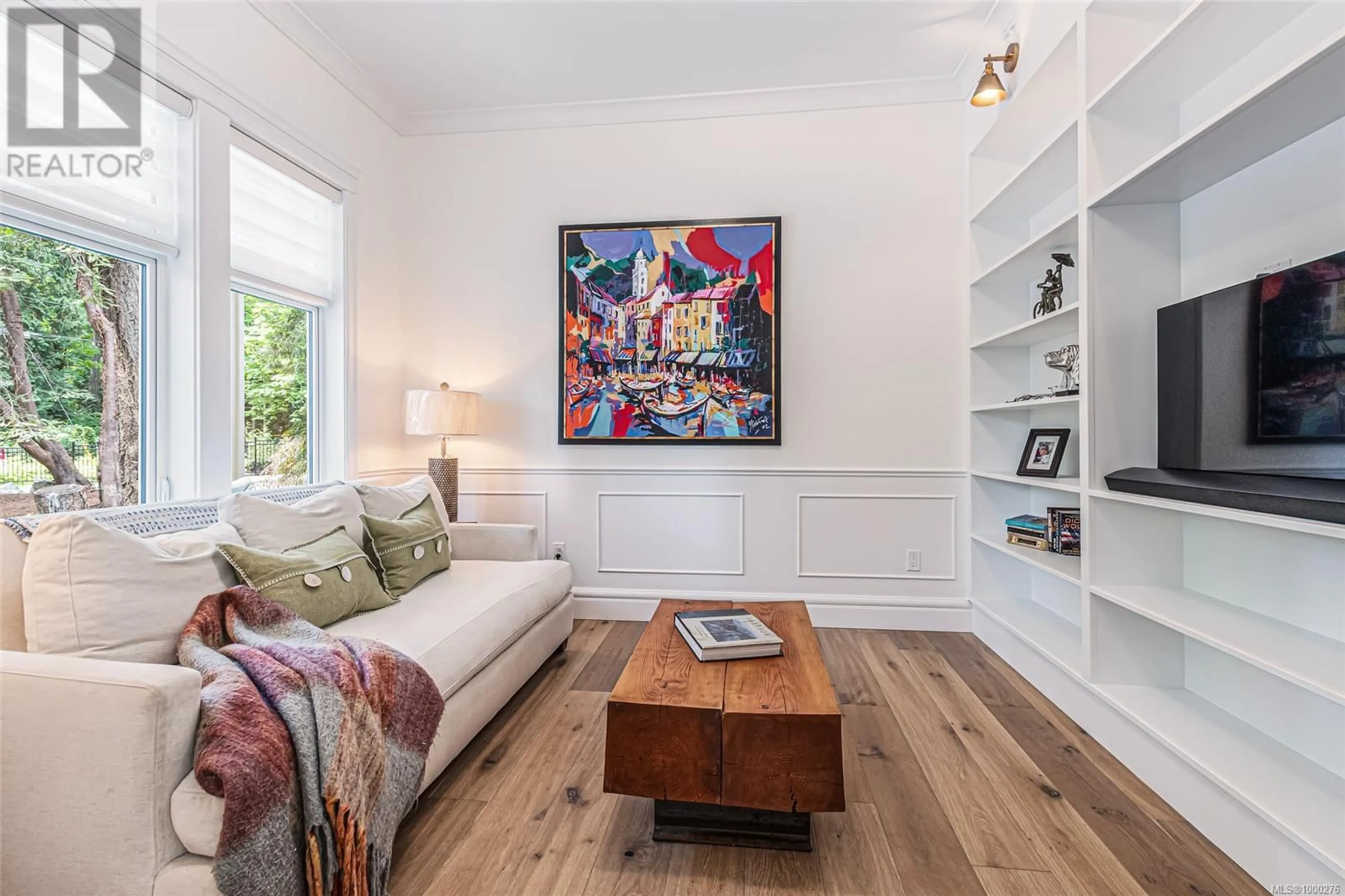 Living room with furniture, unknown for 3973 COVE ROAD, Ladysmith British Columbia V9G1K5