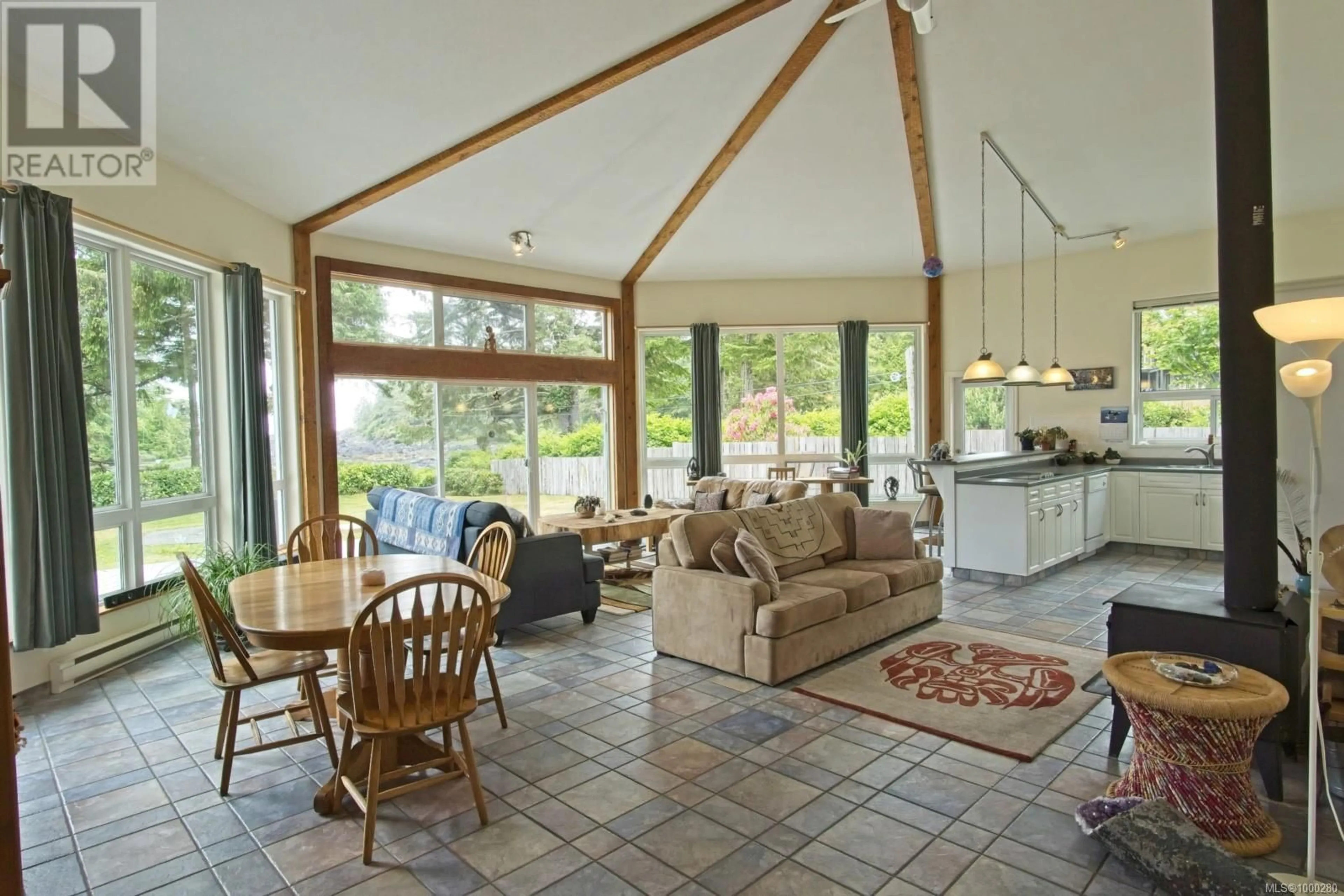 Open concept kitchen, unknown for 936 AMPHITRITE PLACE, Ucluelet British Columbia V0R3A0