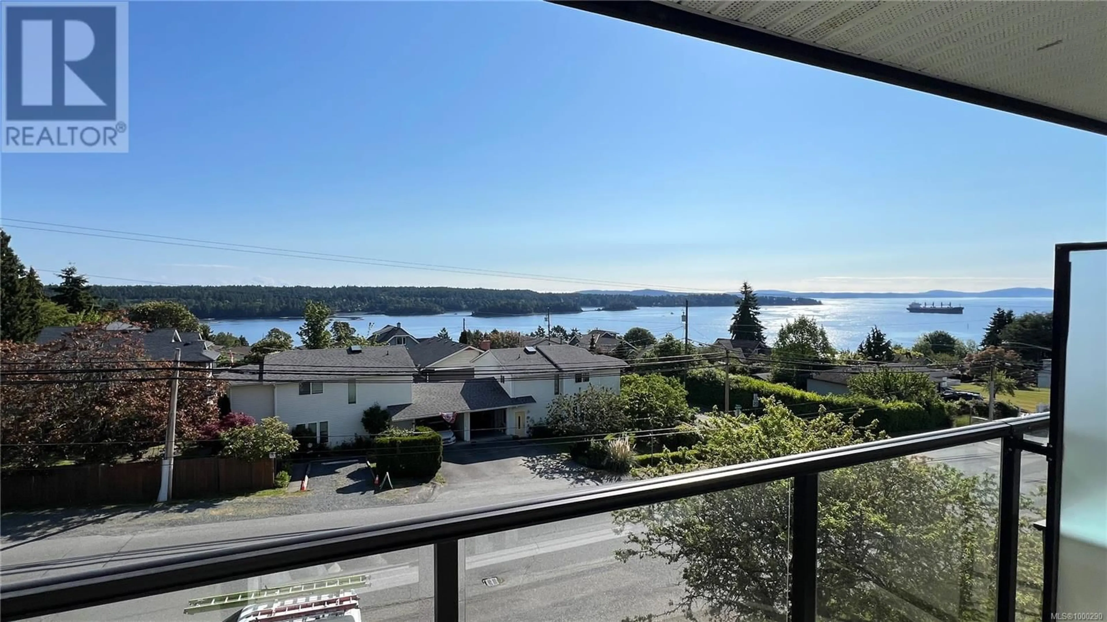 Balcony in the apartment, water/lake/river/ocean view for 407 - 218 BAYVIEW AVENUE, Ladysmith British Columbia V9G1S9