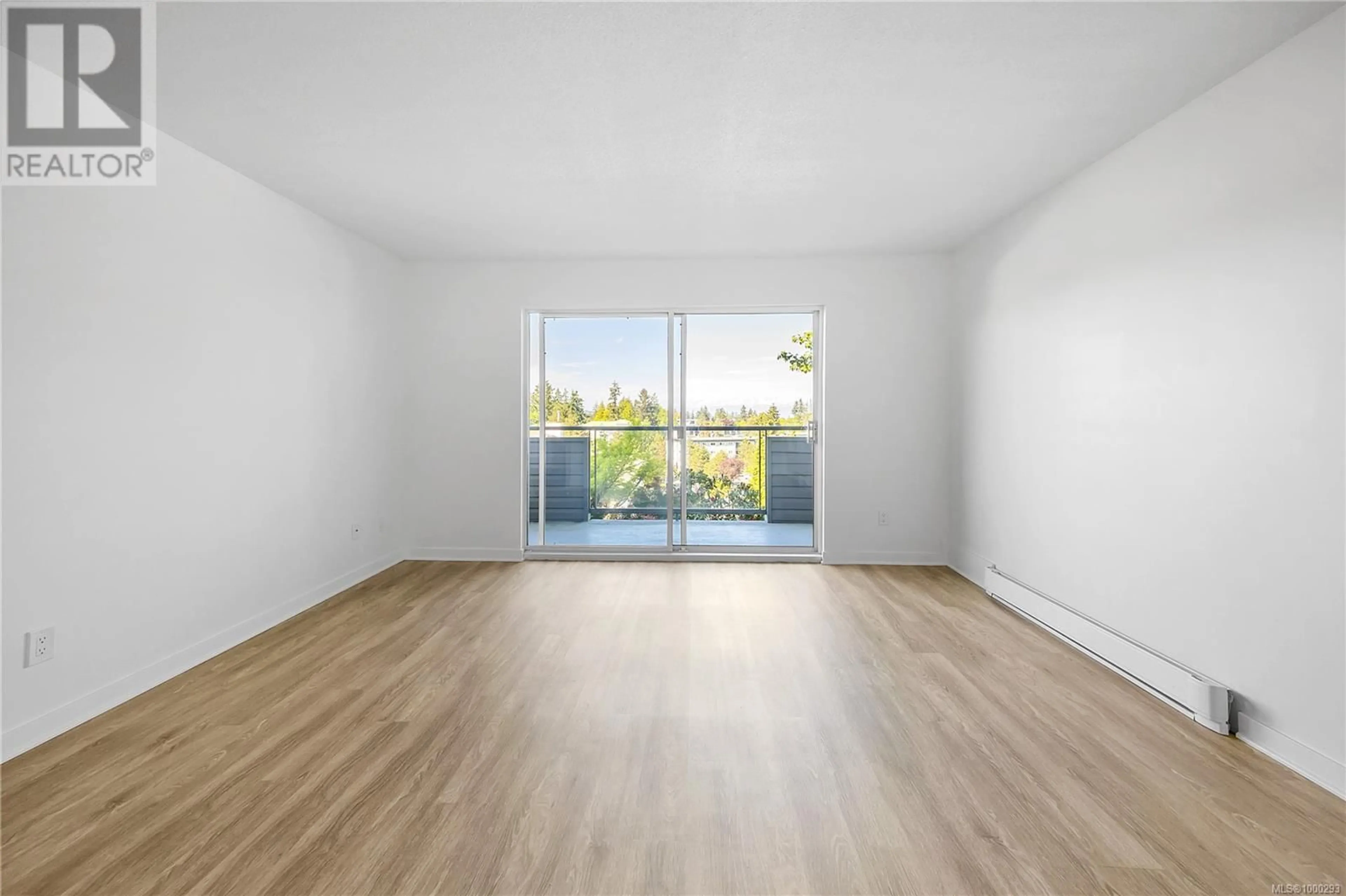 A pic of a room for 101 - 1651 DUFFERIN CRESCENT, Nanaimo British Columbia V9S5T1