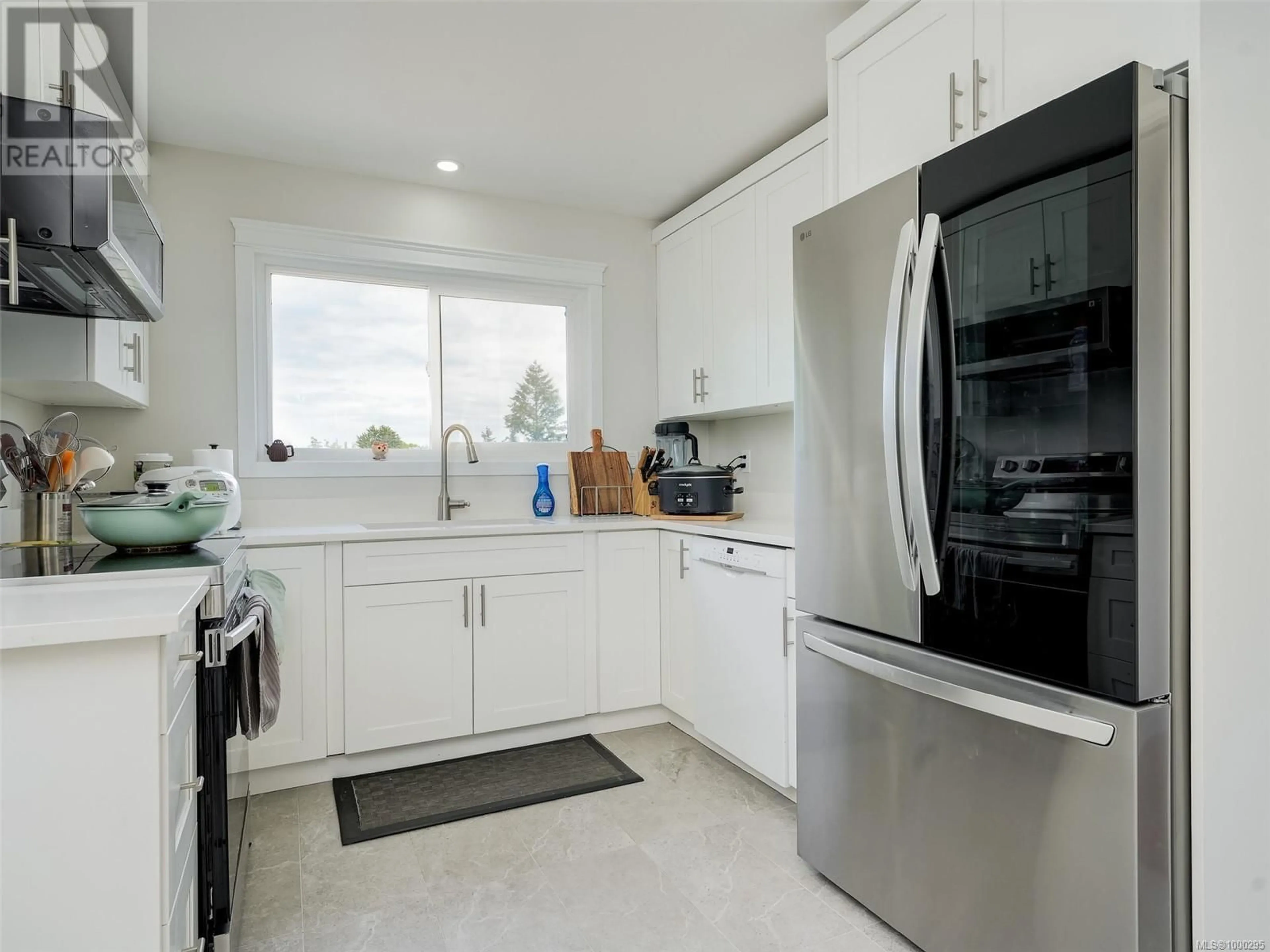 Unknown for 4316 RAMSAY PLACE, Saanich British Columbia V8N4Y7