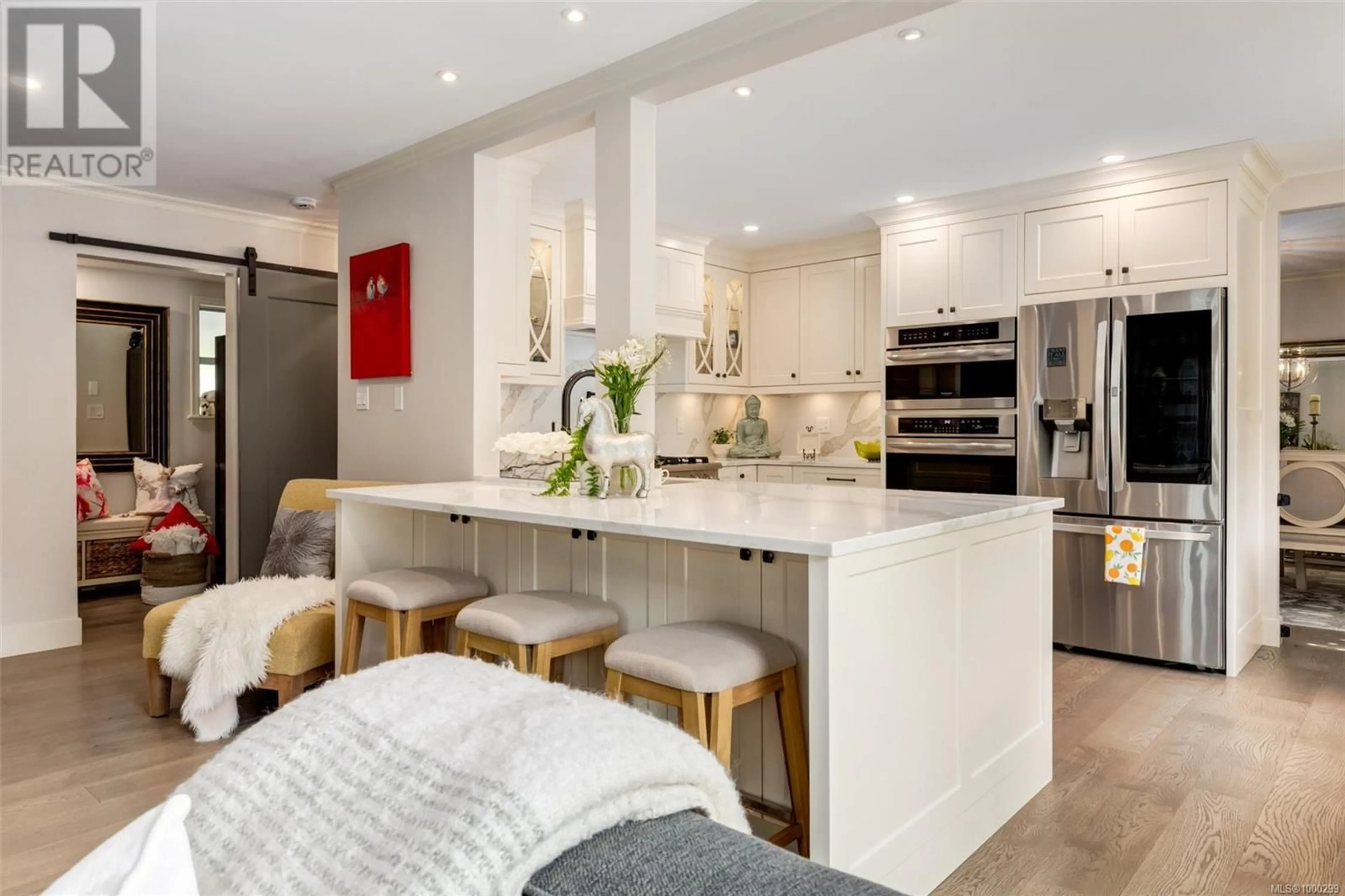 Open concept kitchen, ceramic/tile floor for 221 BLAIRGOWRIE PLACE, Nanaimo British Columbia V9T4C8