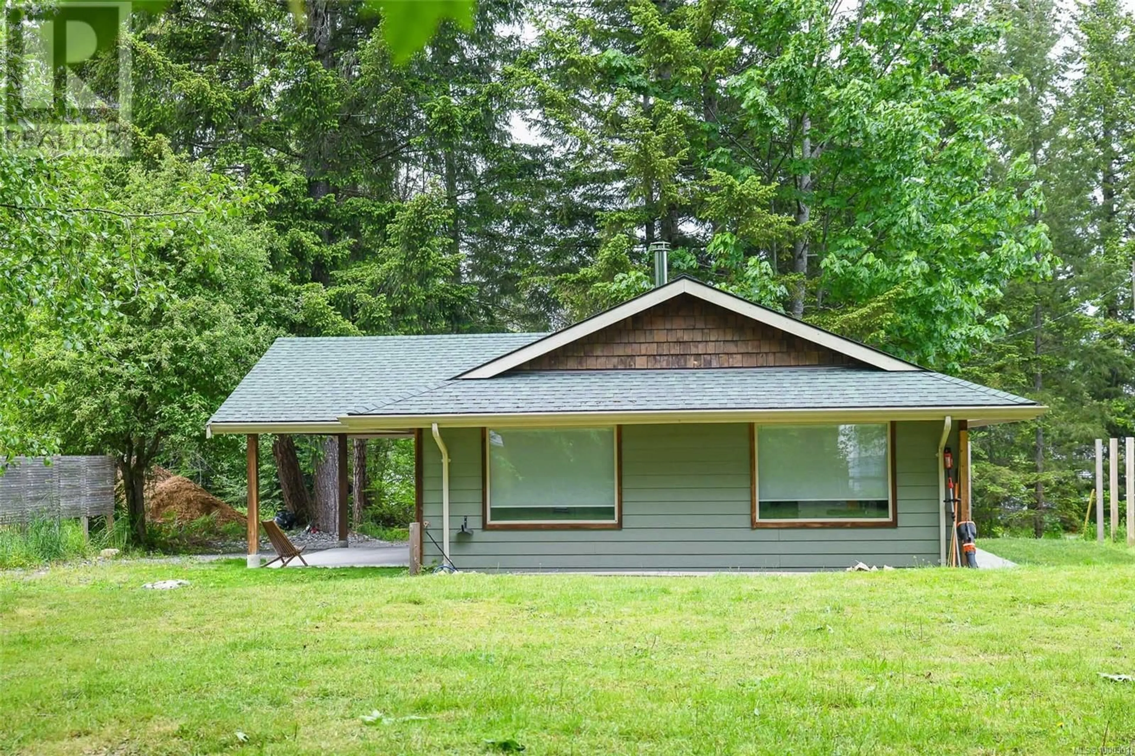 Home with vinyl exterior material, unknown for 2017 WILFRED ROAD, Merville British Columbia V9J1J8