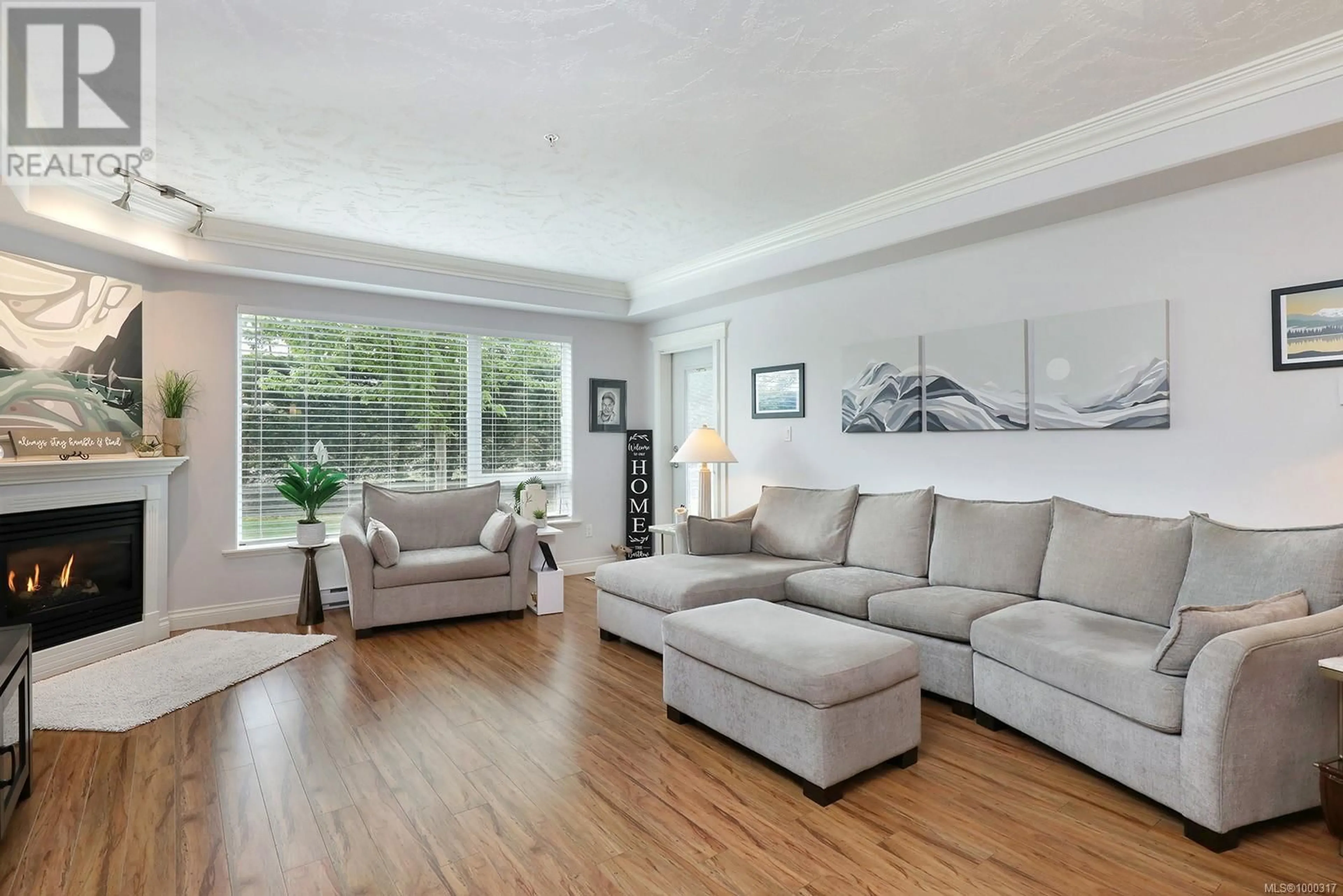 Living room with furniture, unknown for 613 - 3666 ROYAL VISTA WAY, Courtenay British Columbia V9N9X8