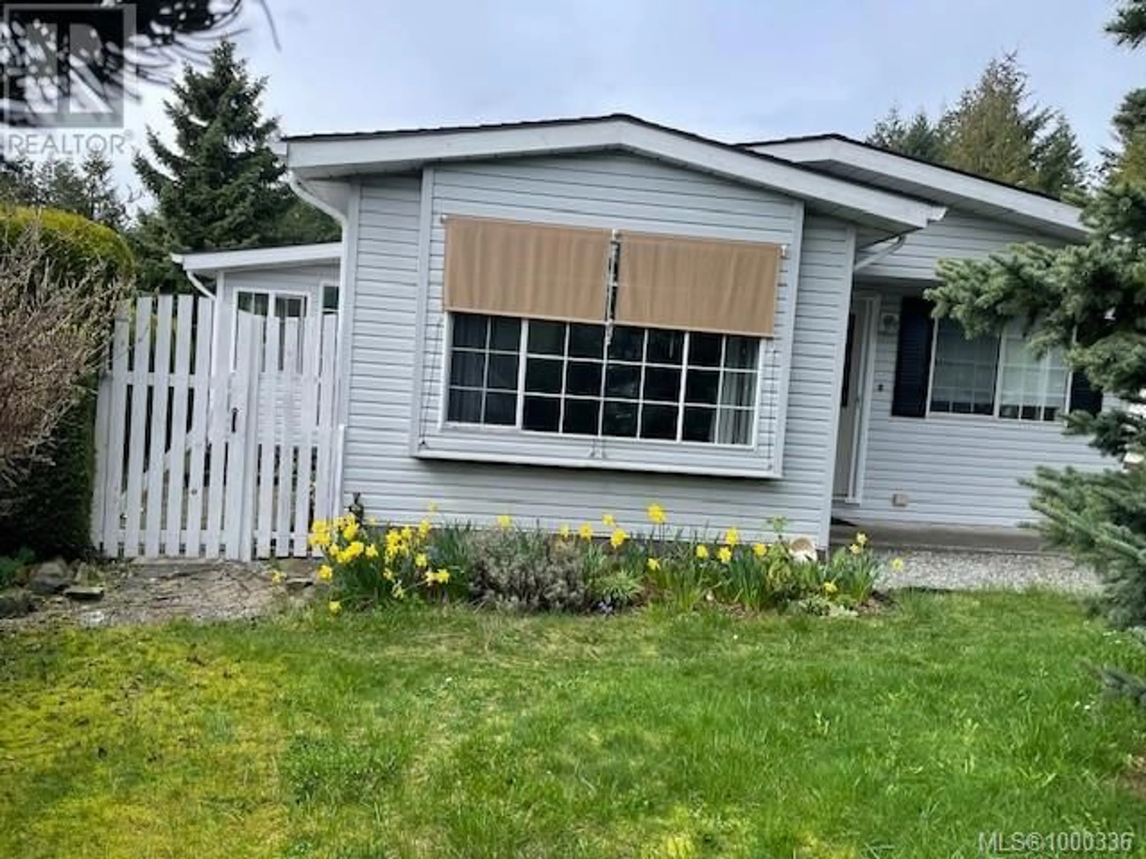 Home with vinyl exterior material, street for 2022 - 135 BRINKWORTHY ROAD, Salt Spring British Columbia V8K1S2