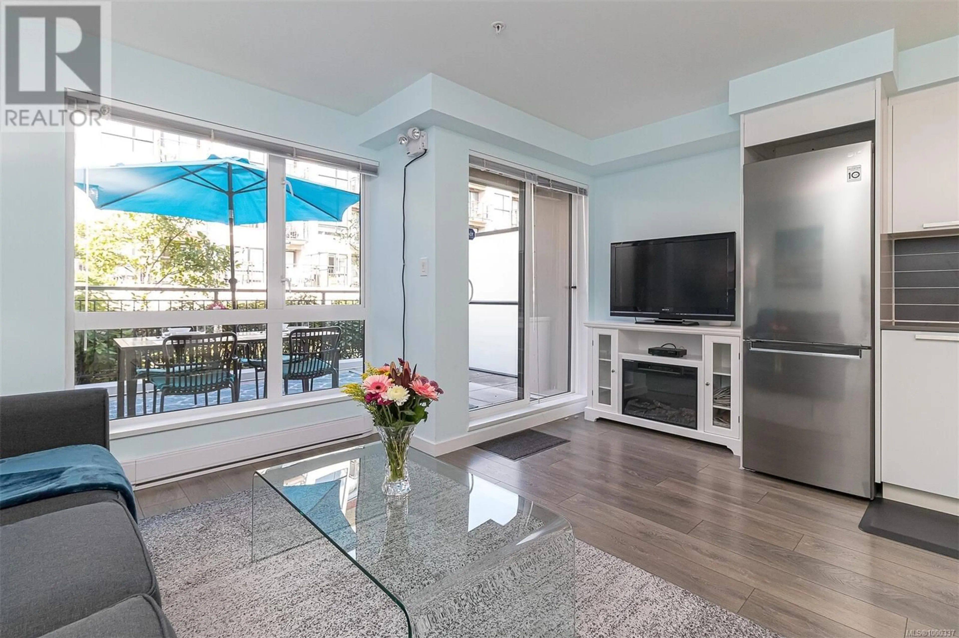 Living room with furniture, unknown for 210 - 528 PANDORA AVENUE, Victoria British Columbia V8W0C6