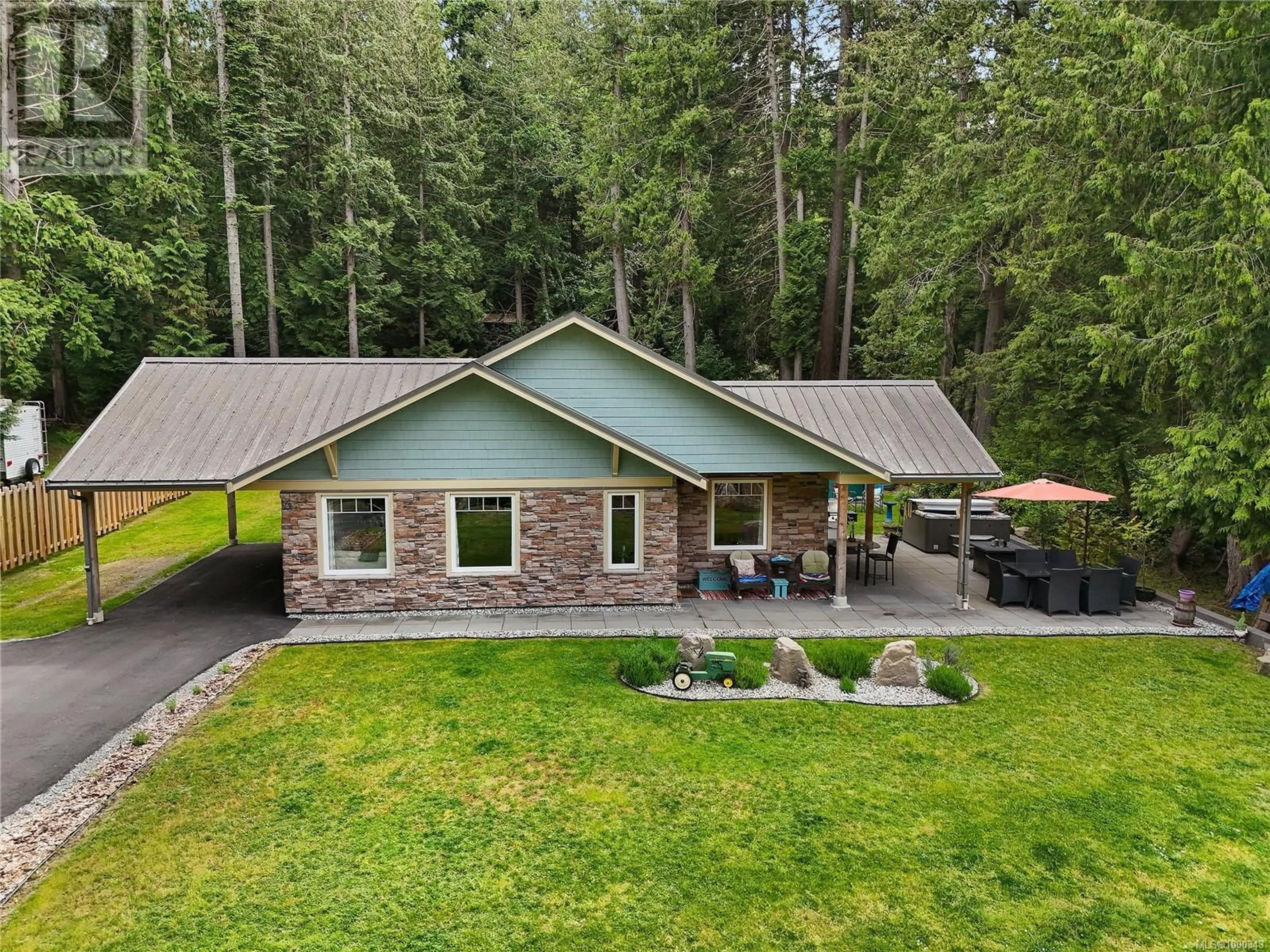 A pic from outside/outdoor area/front of a property/back of a property/a pic from drone, unknown for 520 AYA REACH ROAD, Mayne Island British Columbia V0N2J1