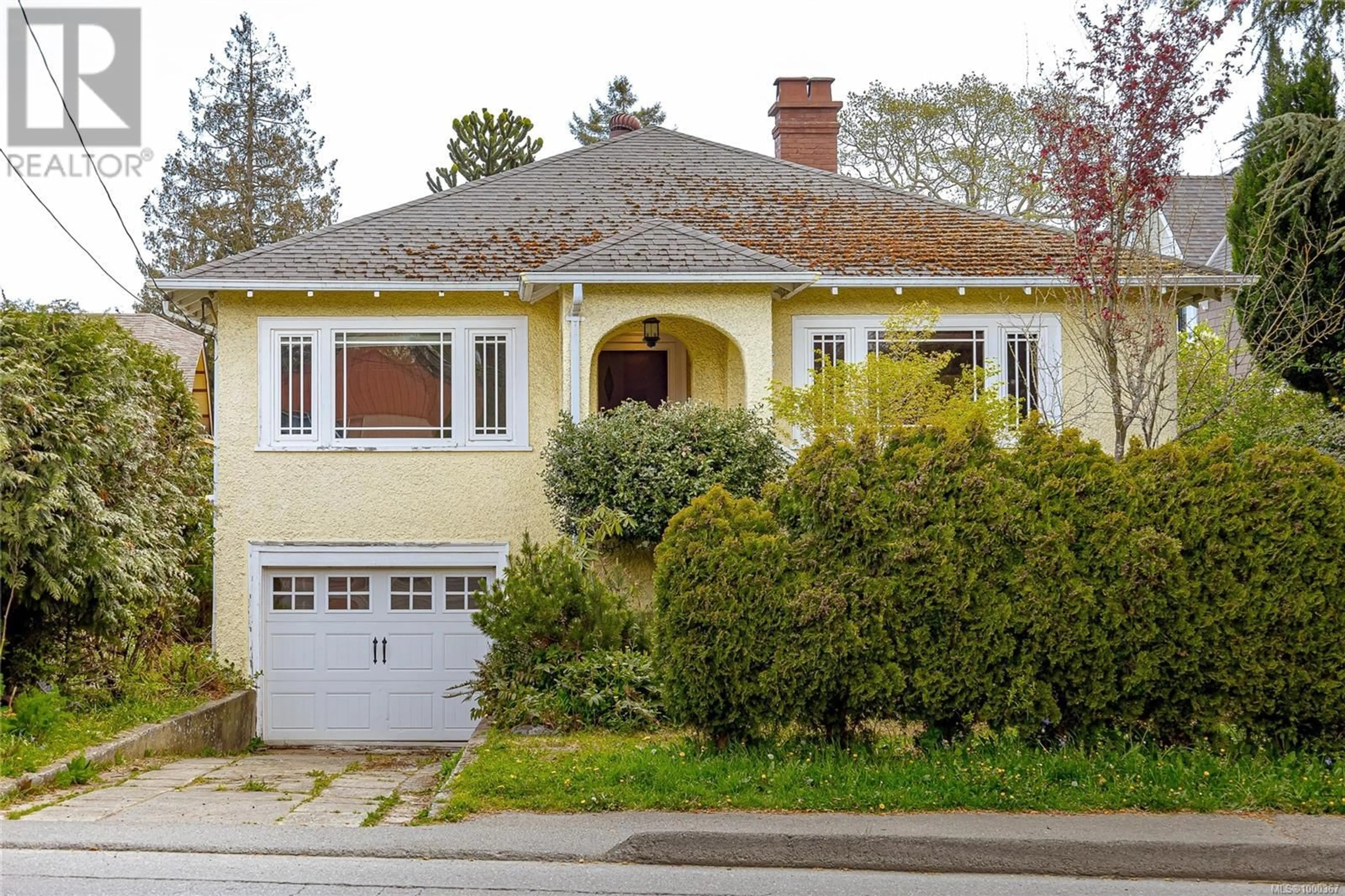 Home with brick exterior material, street for 2719 RICHMOND ROAD, Saanich British Columbia V8R4T2