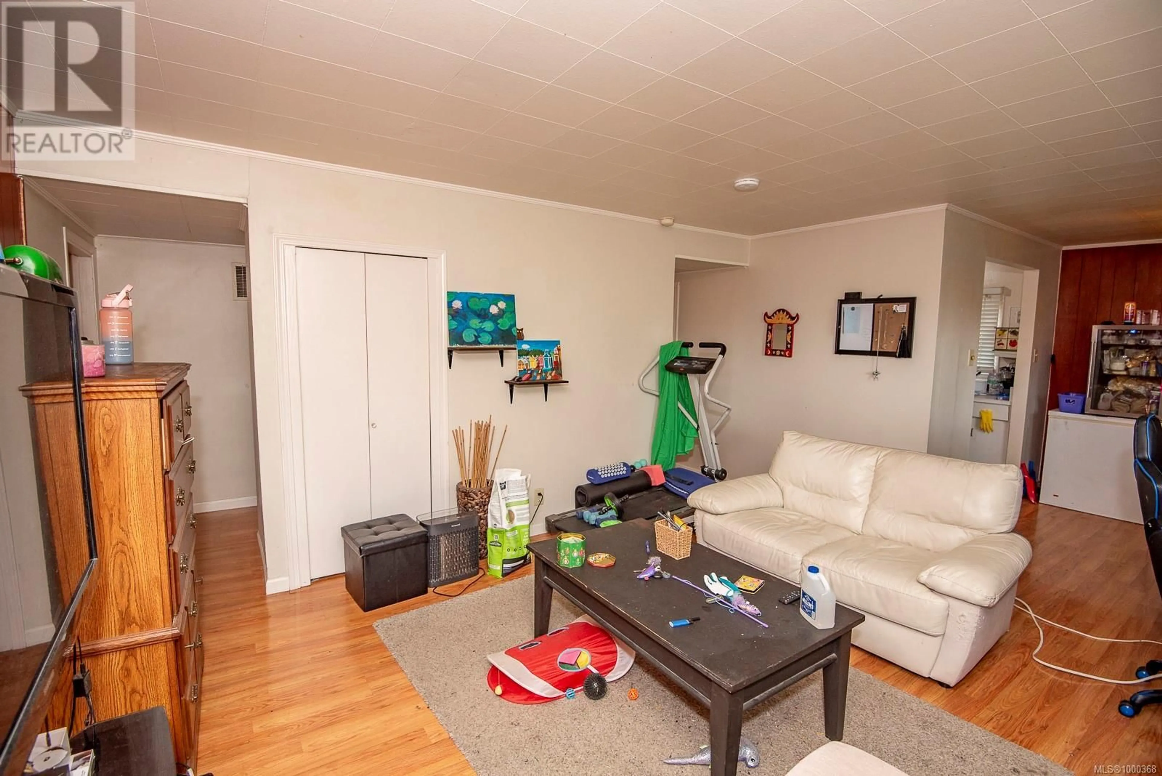 A pic of a room for 651 ADMIRALS ROAD, Esquimalt British Columbia V9A2N6