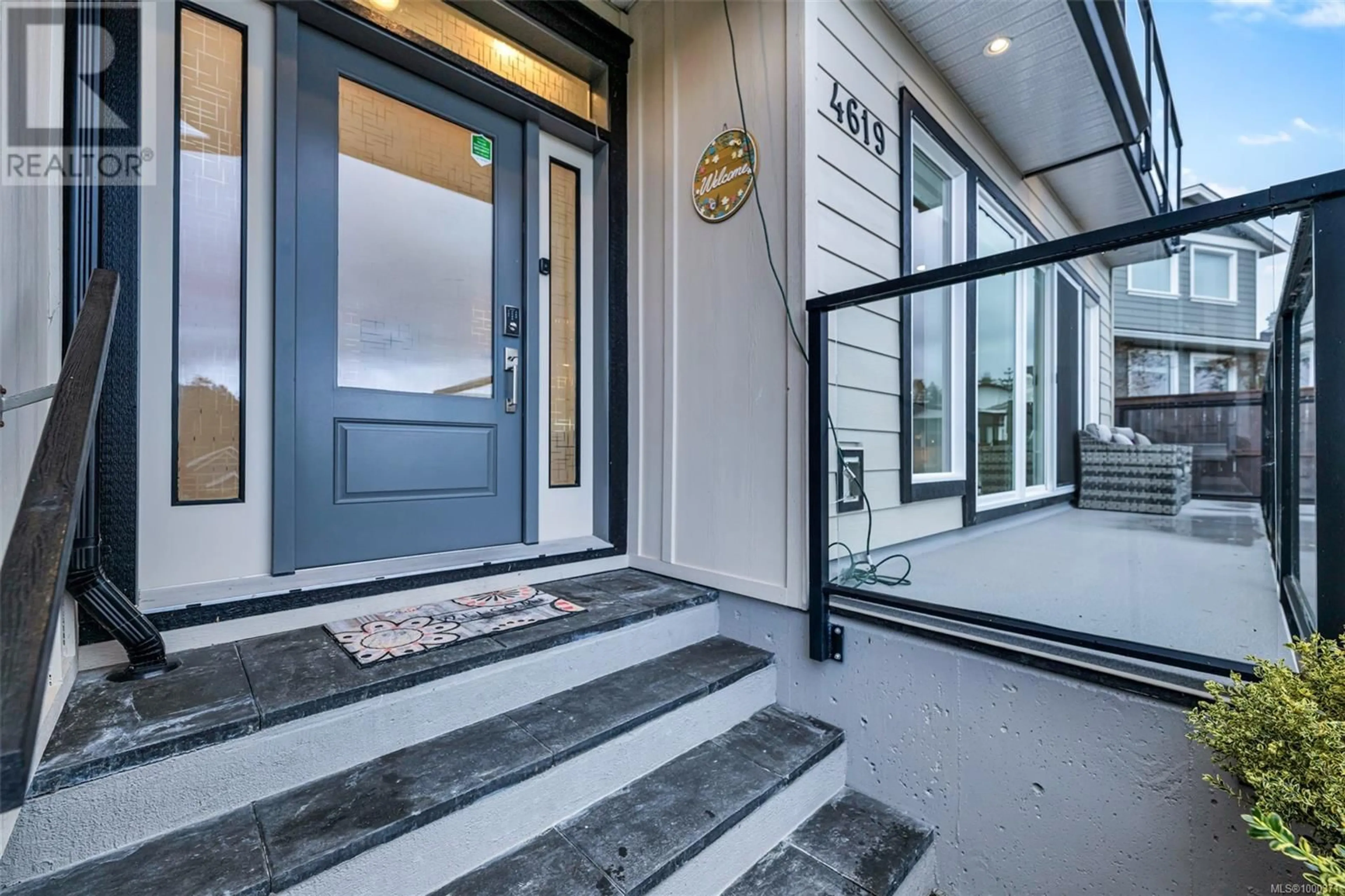 Indoor entryway for 4619 MALLARD WAY, Cowichan Bay British Columbia V0R1N1