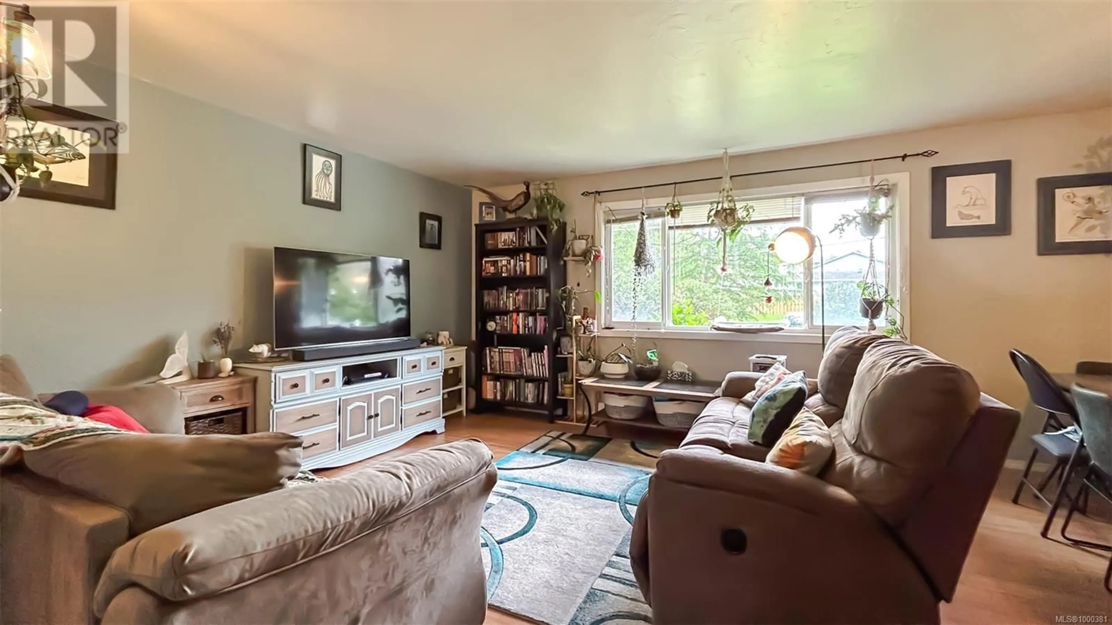 Living room with furniture, unknown for 2159 FRENCH ROAD SOUTH, Sooke British Columbia V9Z0M7